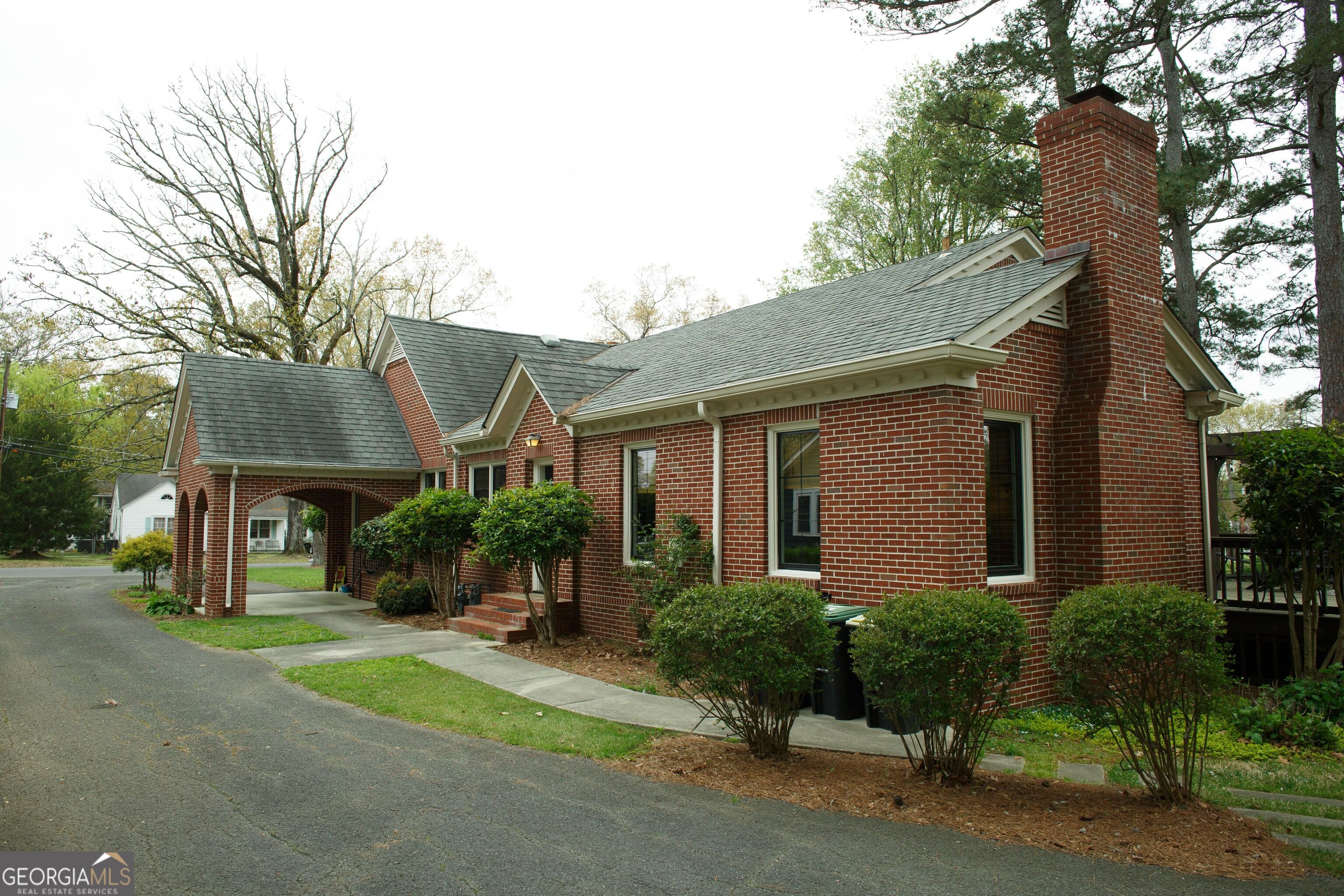10 Robin Street Nw Property Photo 7