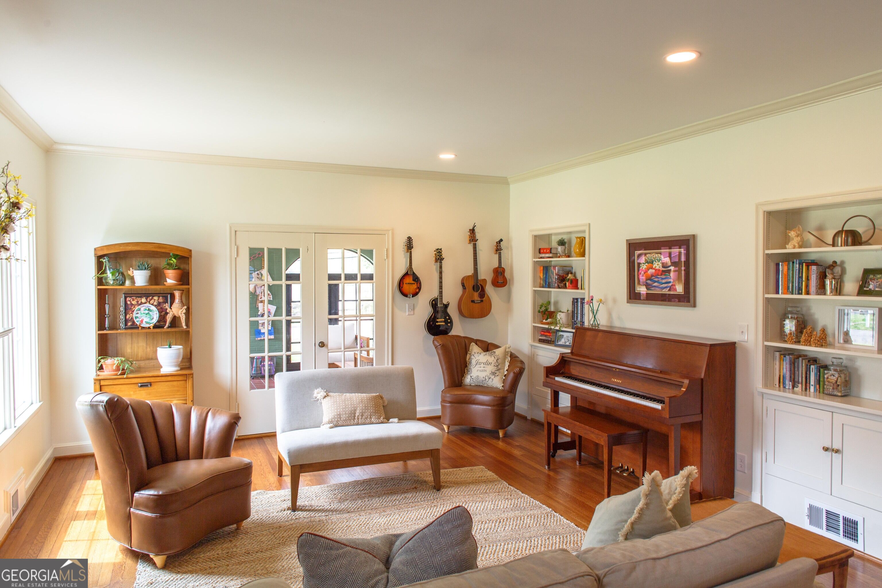 10 Robin Street Nw Property Photo 14
