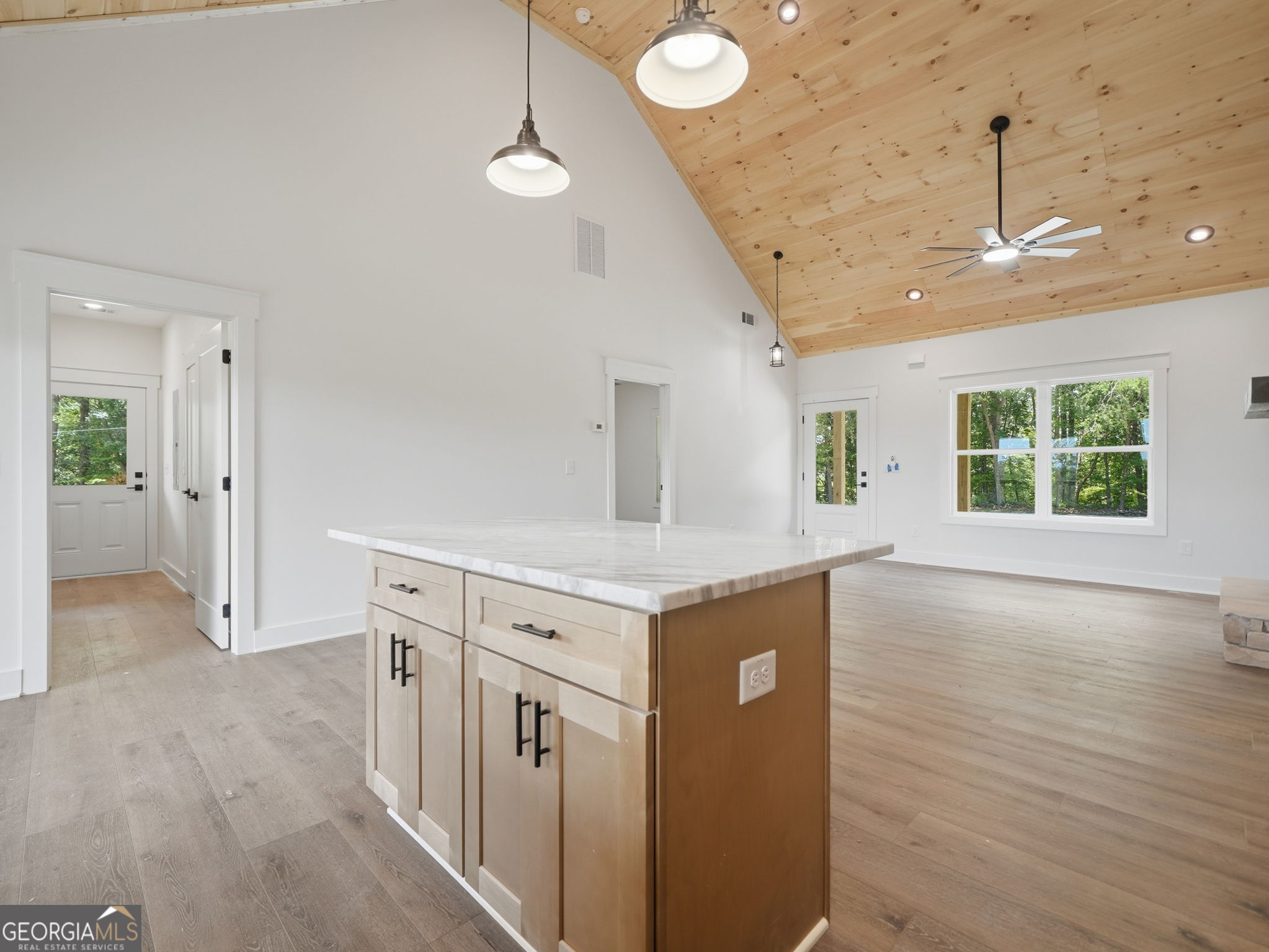 1521 Azure Lane Property Photo 7