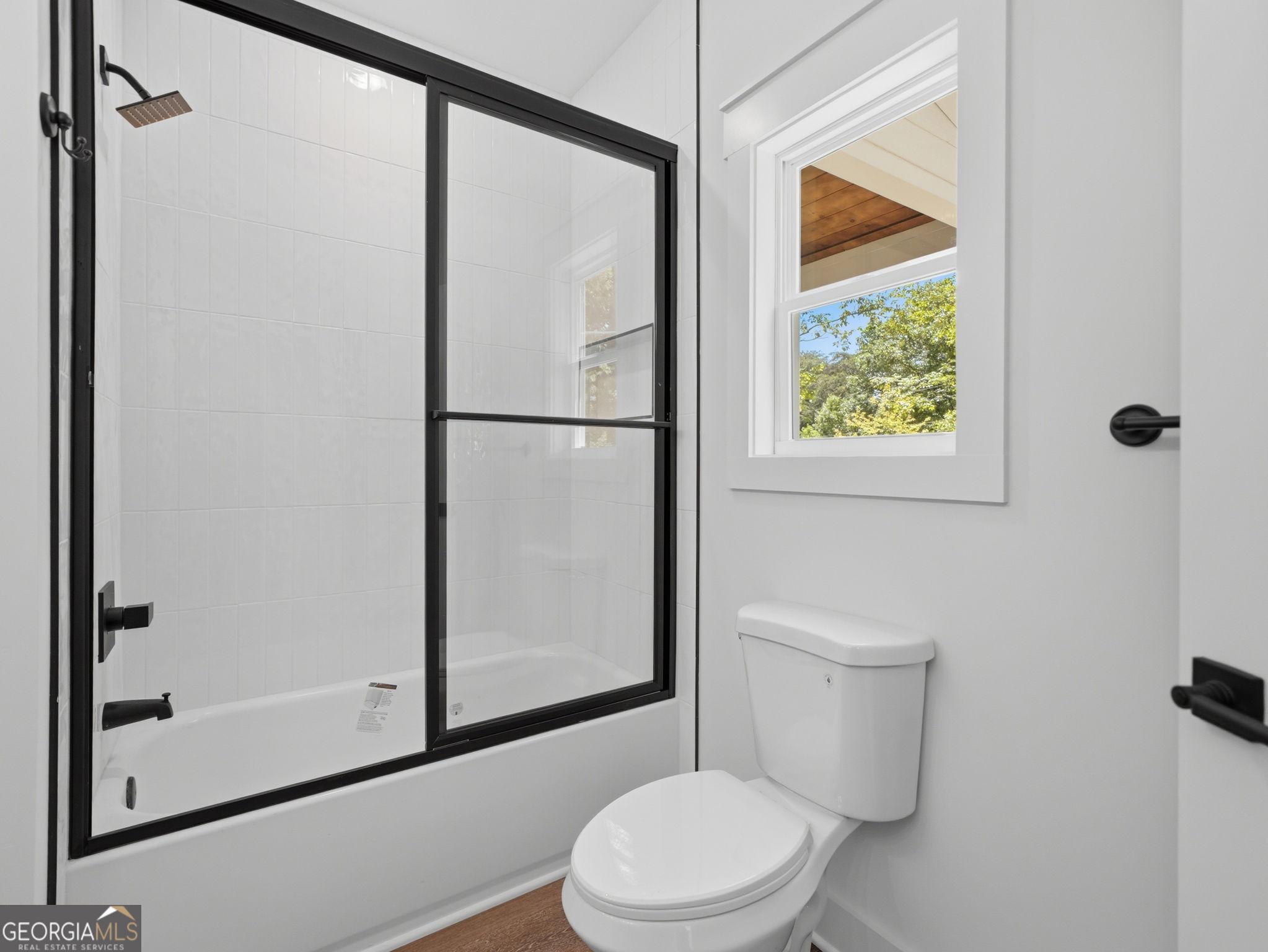 1521 Azure Lane Property Photo 9