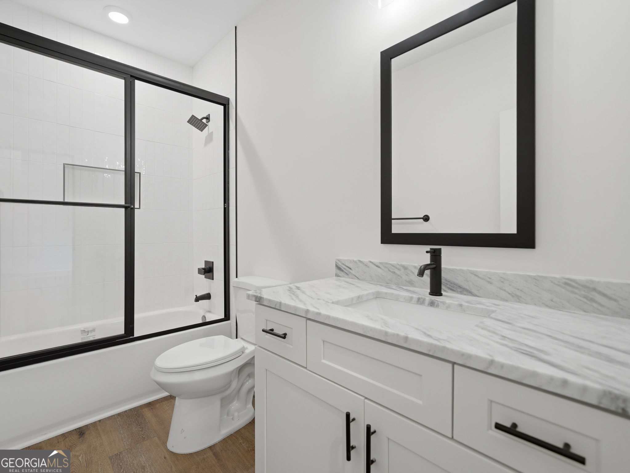 1521 Azure Lane Property Photo 13