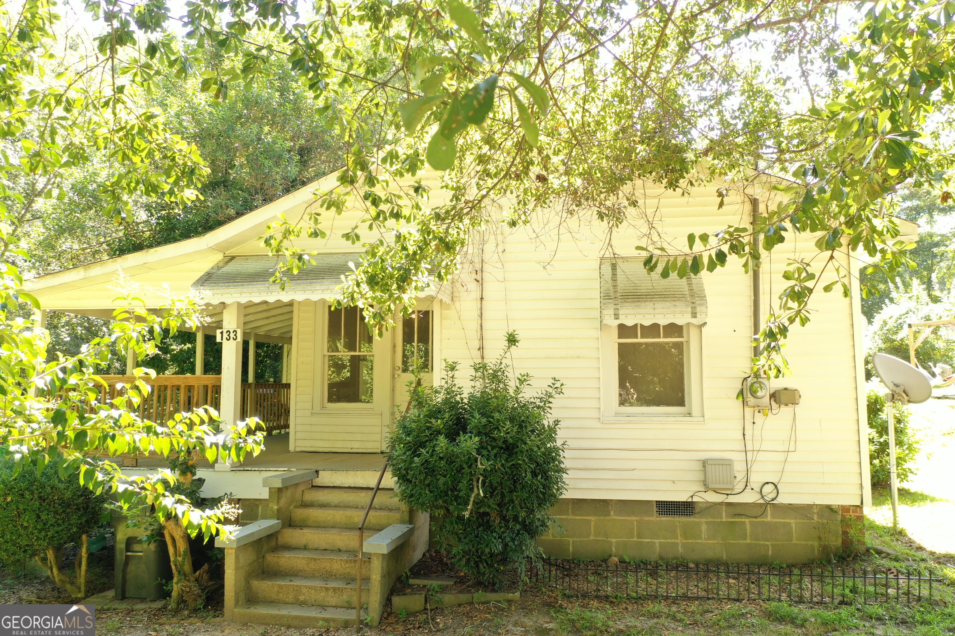 133 Avon Street Property Photo 1