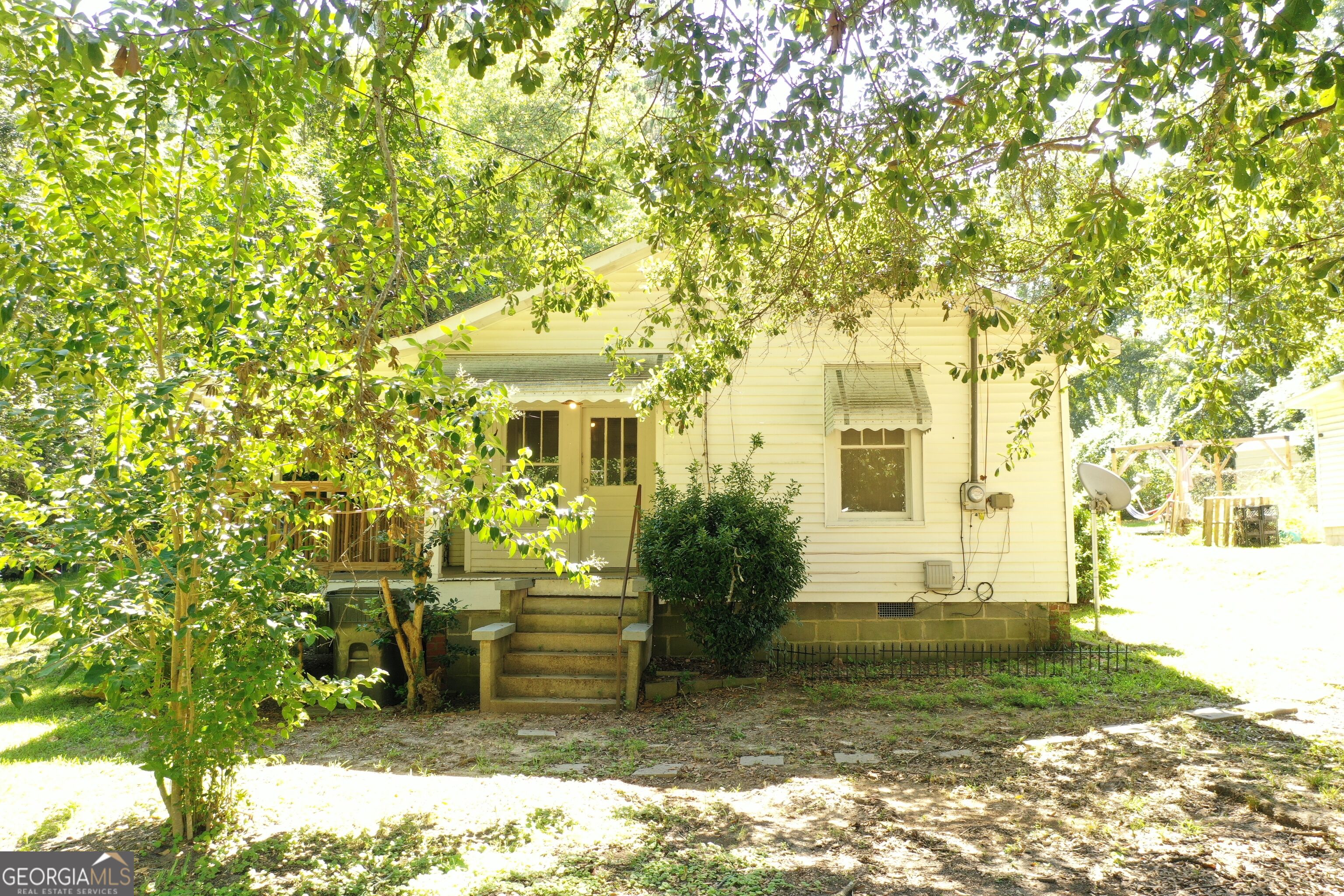 133 Avon Street Property Photo 2