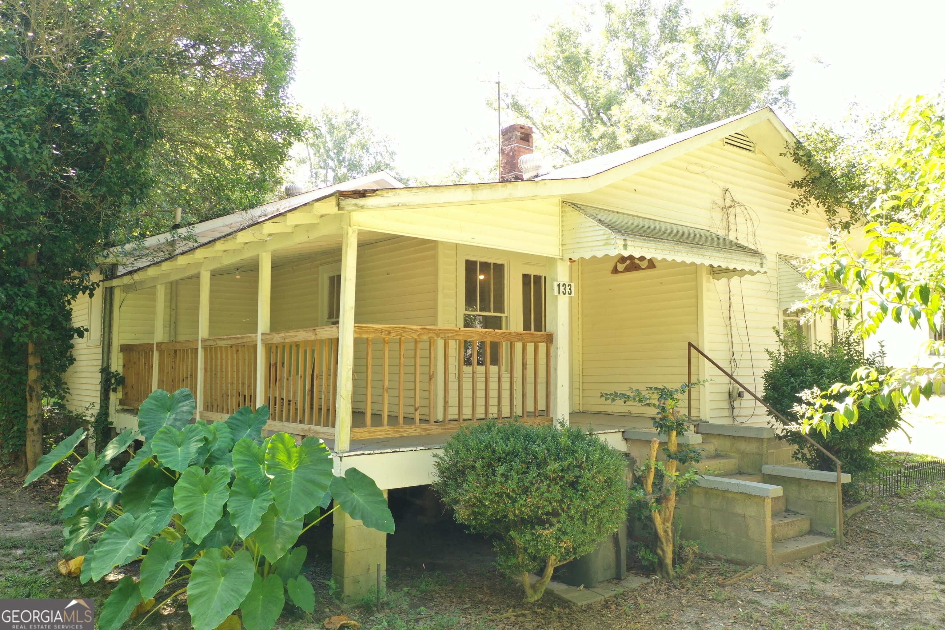 133 Avon Street Property Photo 3