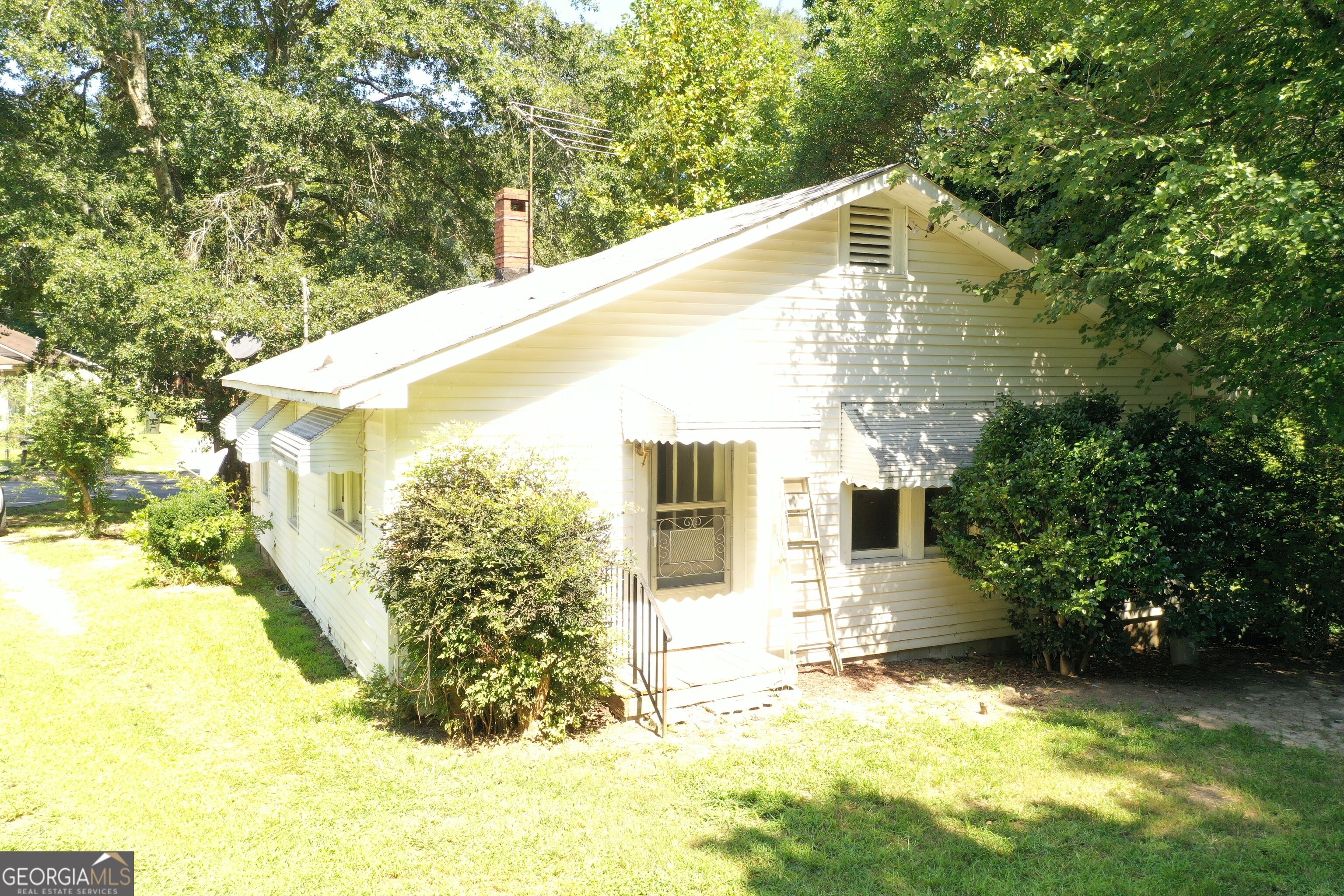 133 Avon Street Property Photo 6