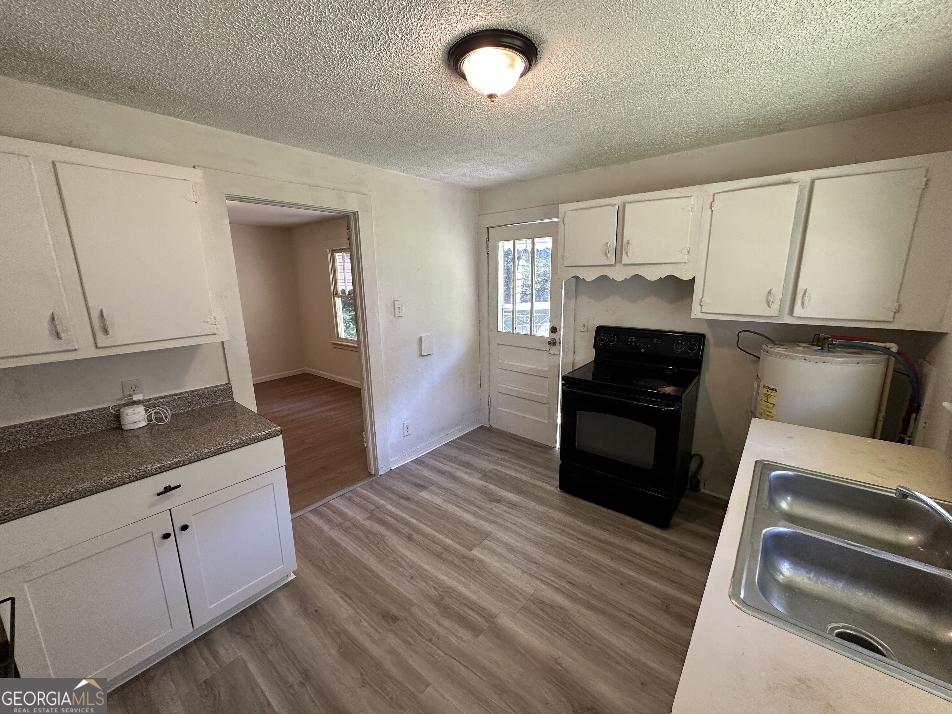 133 Avon Street Property Photo 11