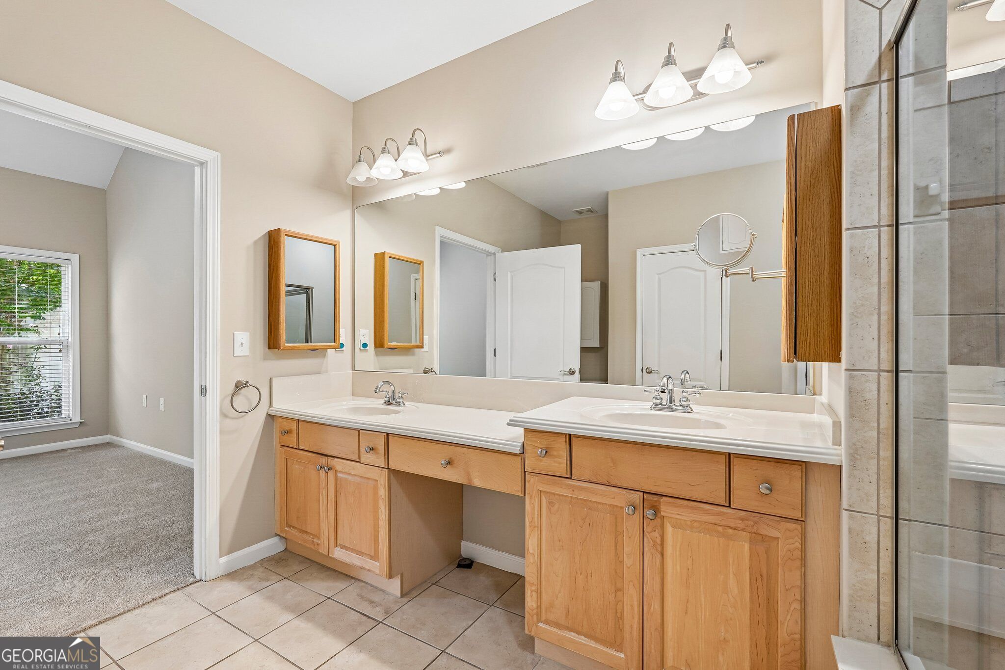 428 Brookes Walk Property Photo 40