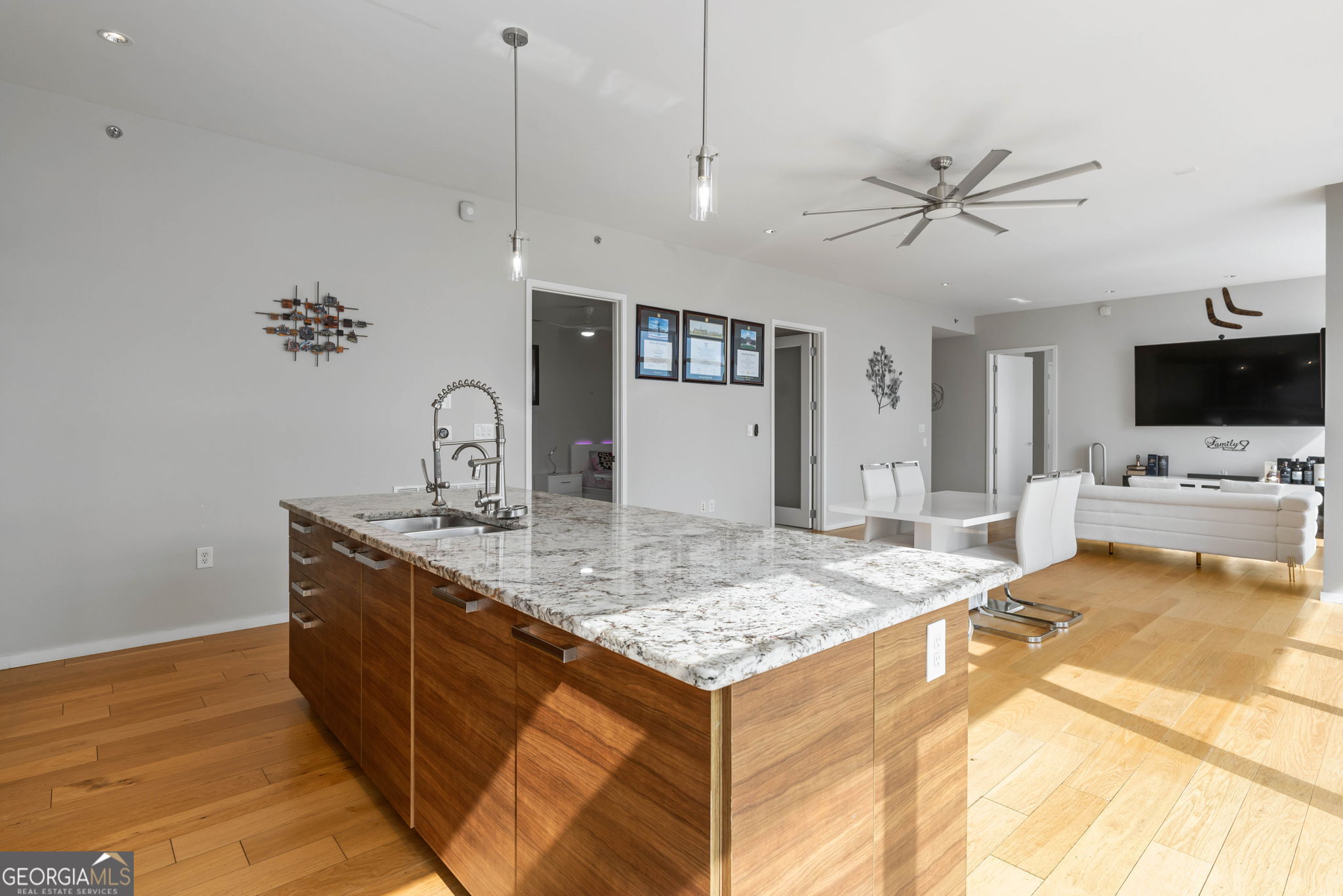45 Ivan Allen Jr Boulevard Nw # 2501 Property Photo 16