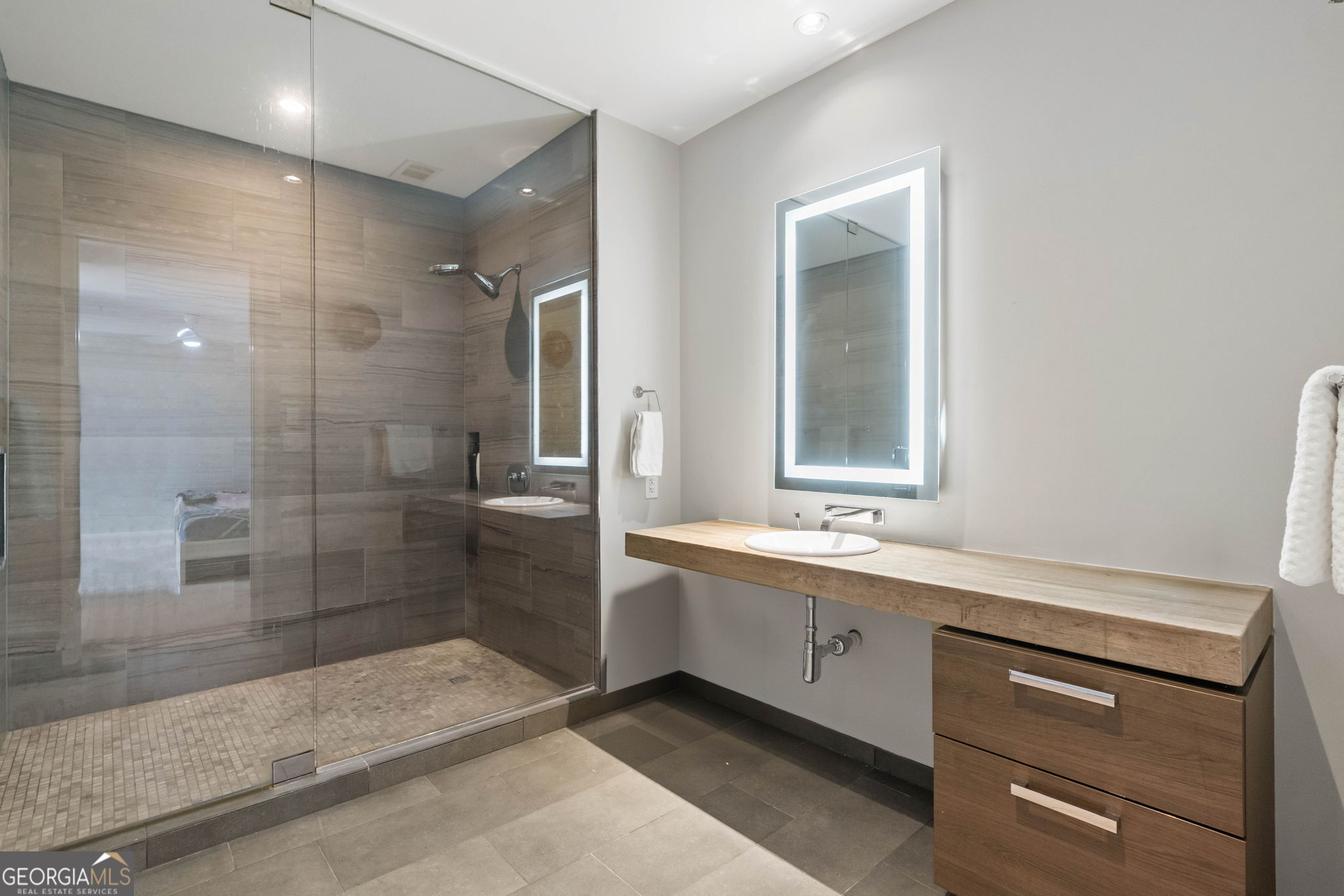 45 Ivan Allen Jr Boulevard Nw # 2501 Property Photo 27