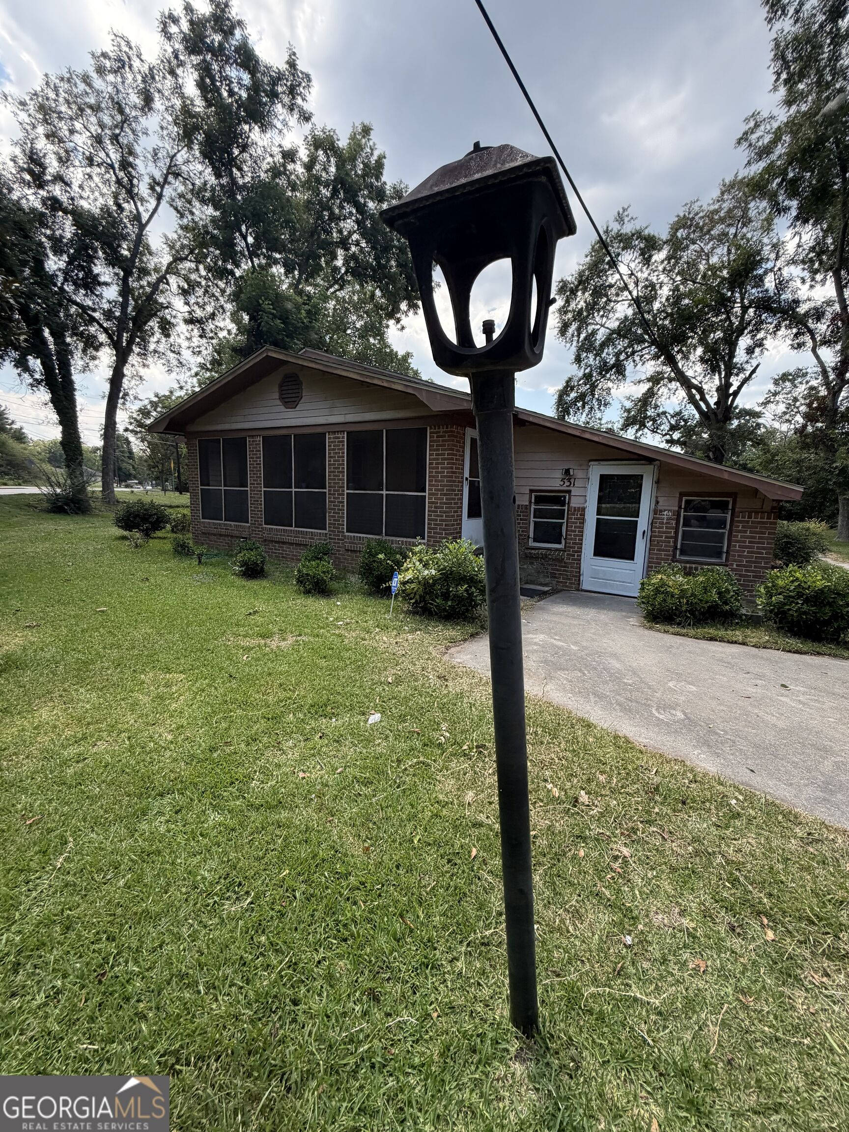531 Smith Street Property Photo 1