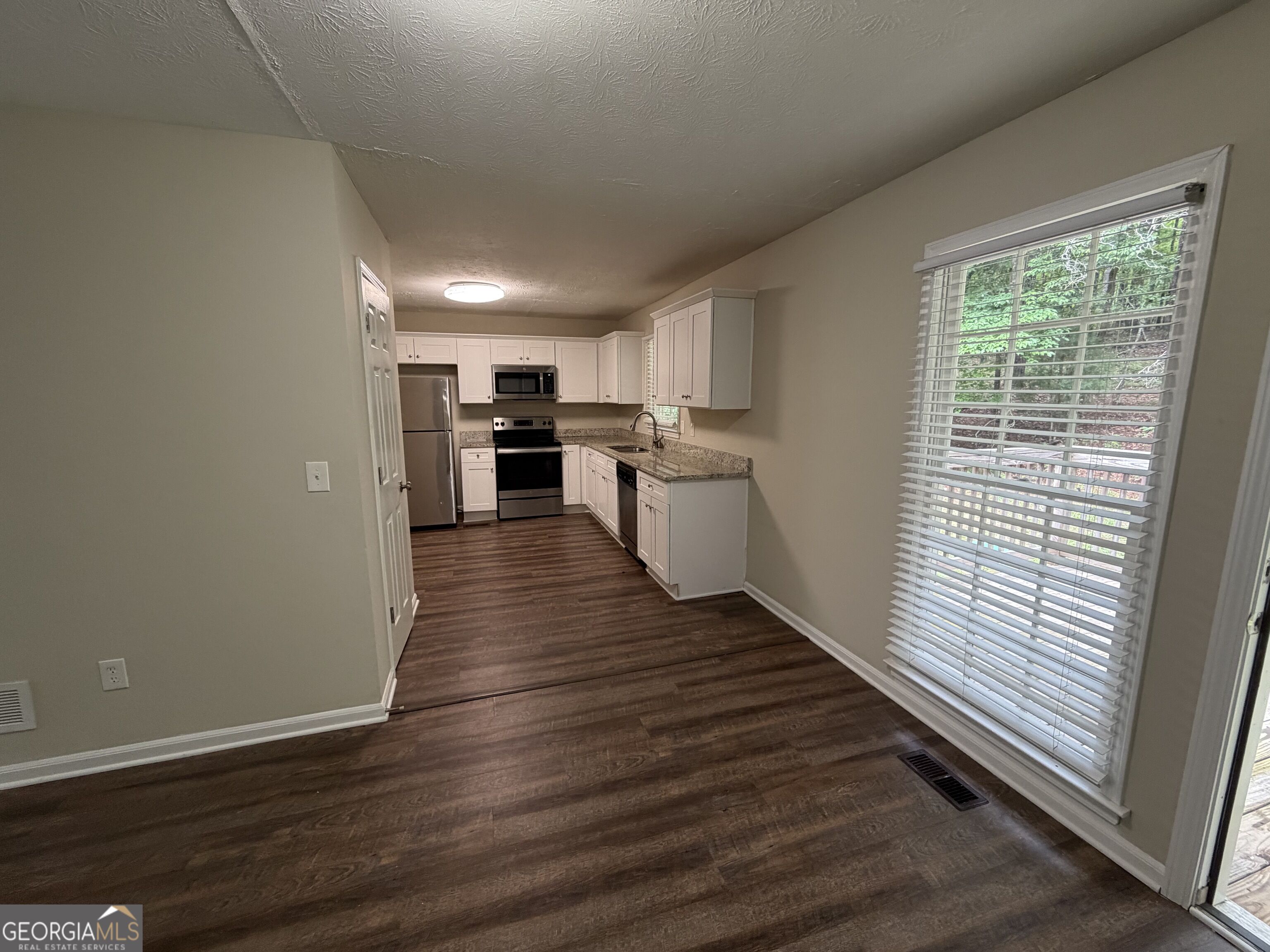 99 Wilson Circle Property Photo 6