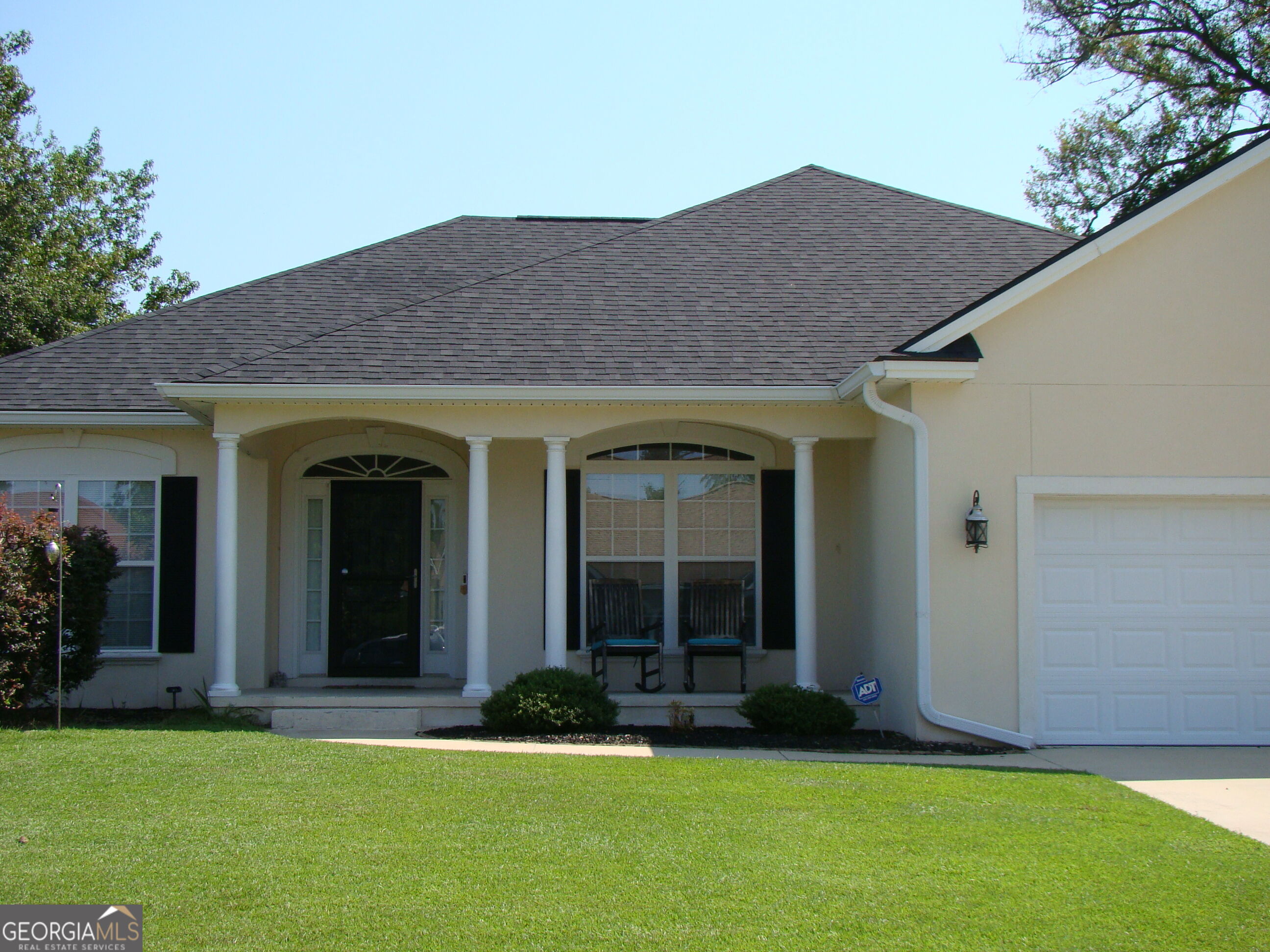 219 Wellington Place Property Photo 2