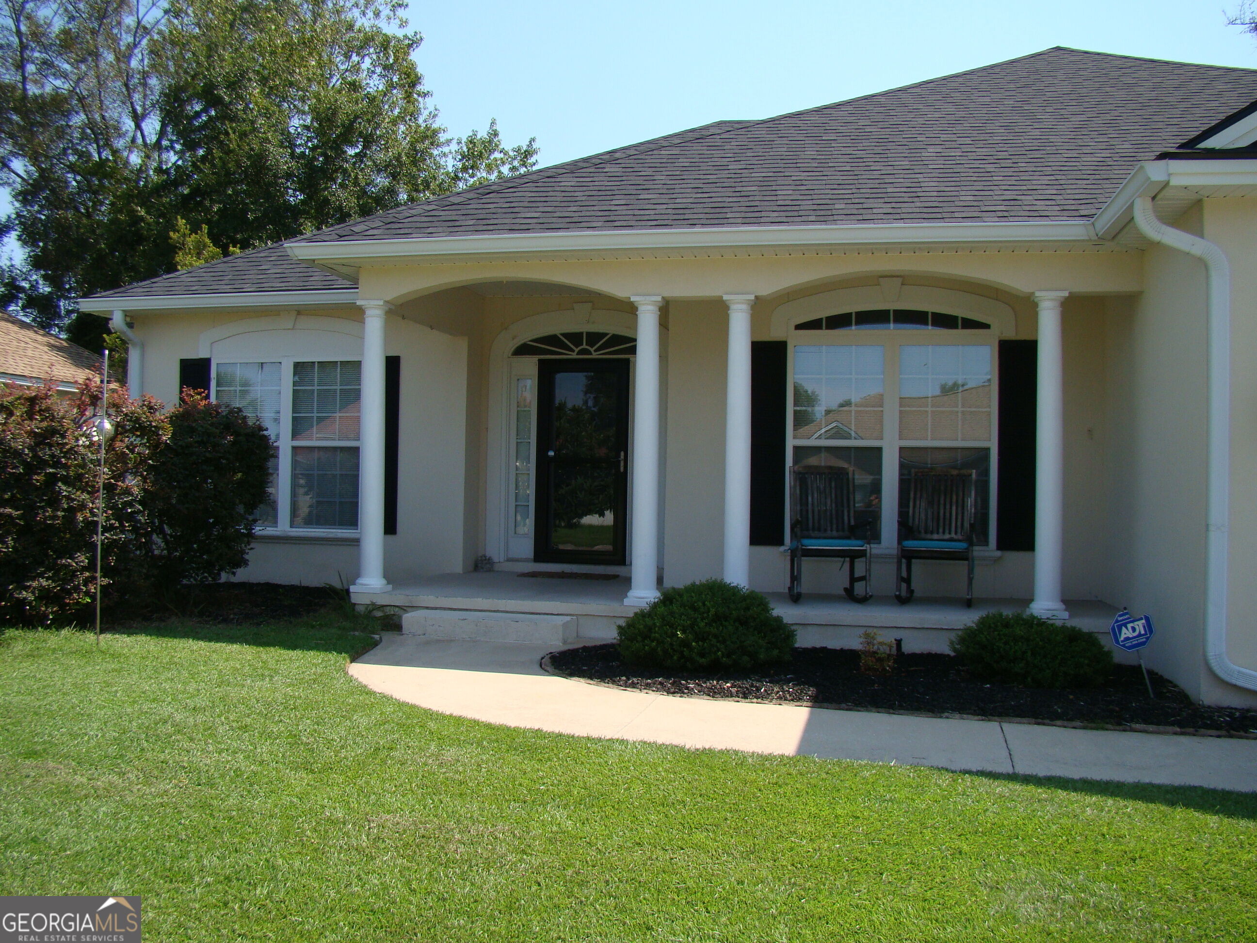 219 Wellington Place Property Photo 3