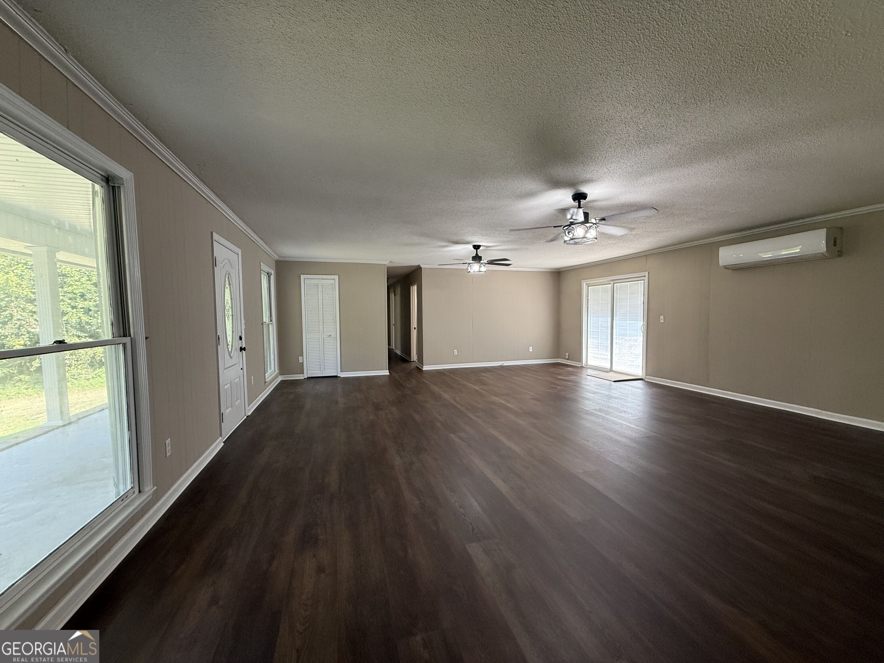 818 Ridge Avenue Property Photo 2