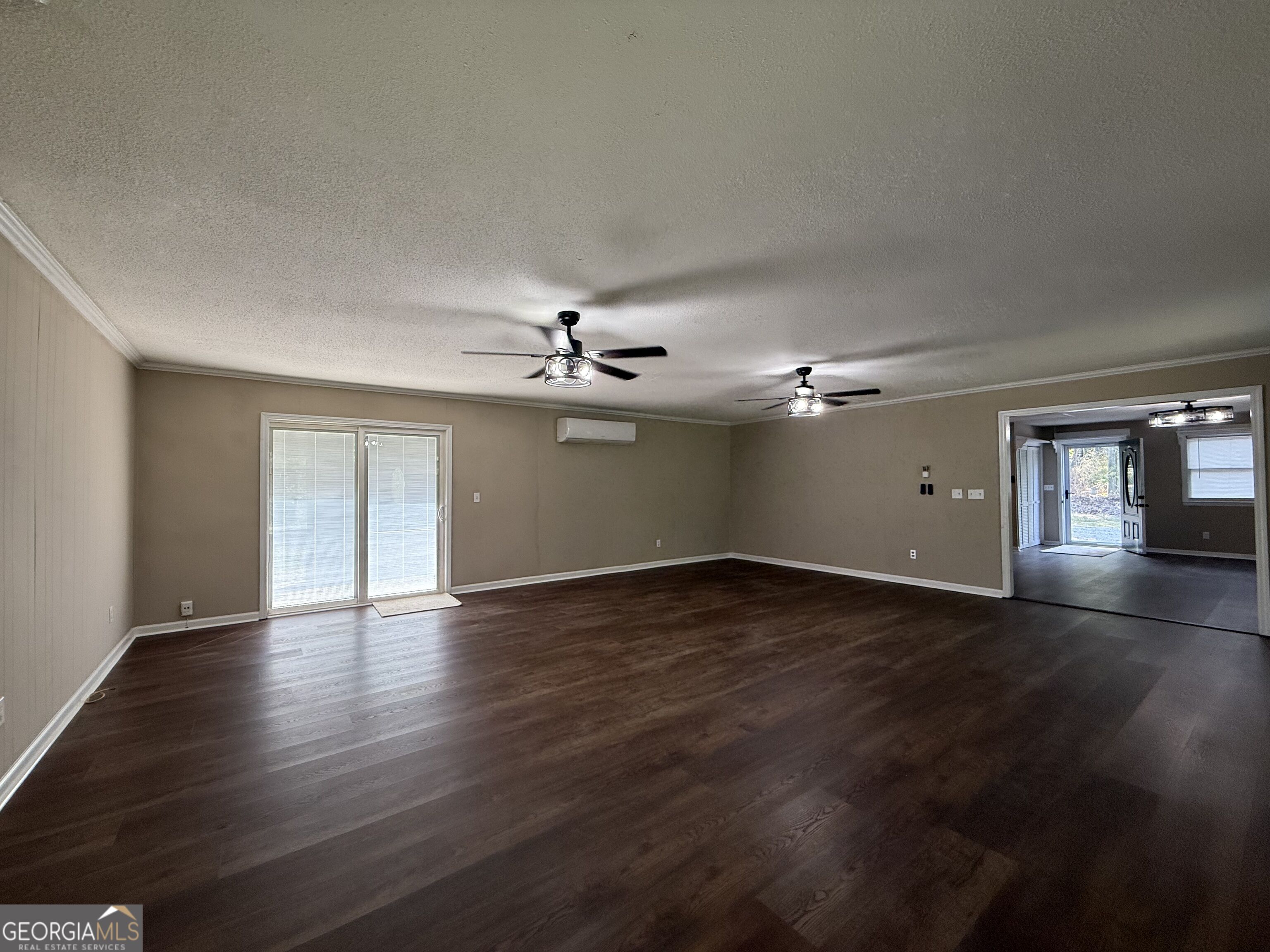 818 Ridge Avenue Property Photo 3