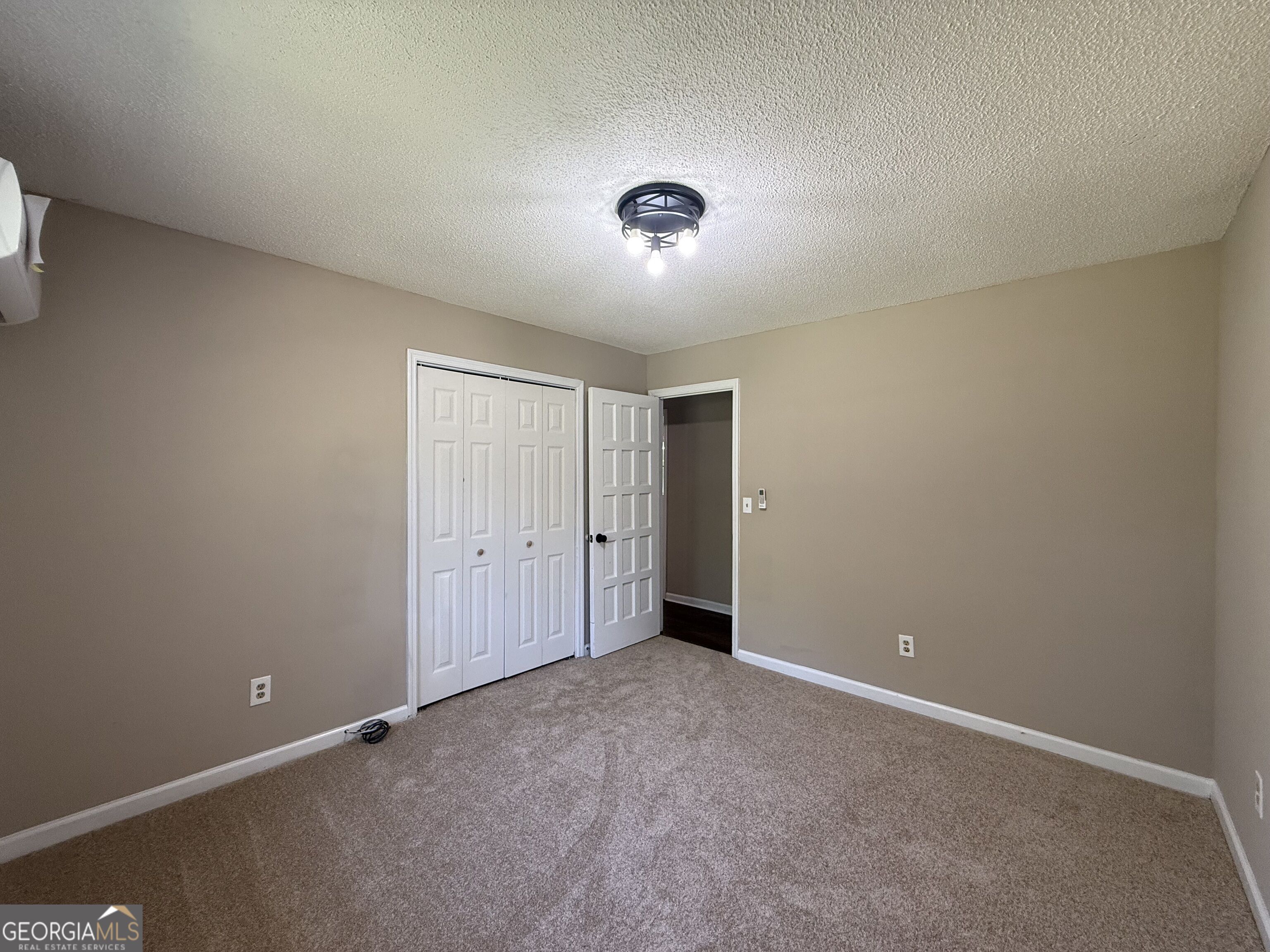 818 Ridge Avenue Property Photo 11
