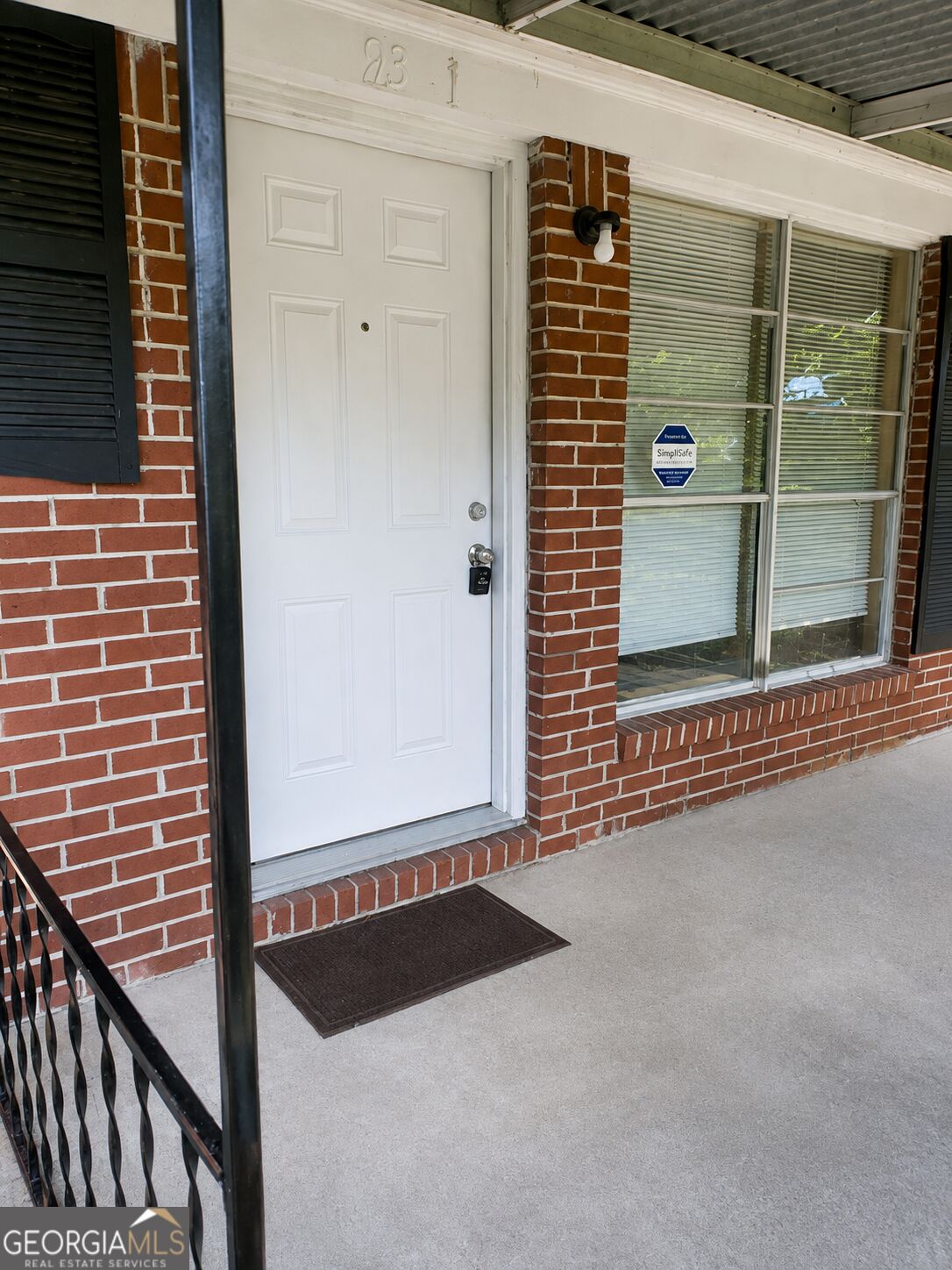 93 Forest Road Property Photo 2