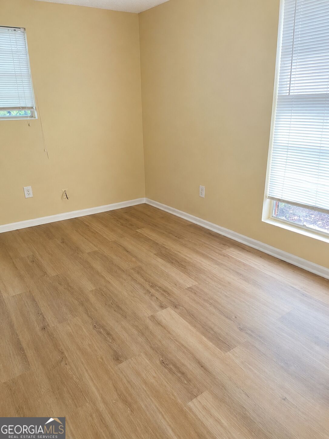 93 Forest Road Property Photo 13