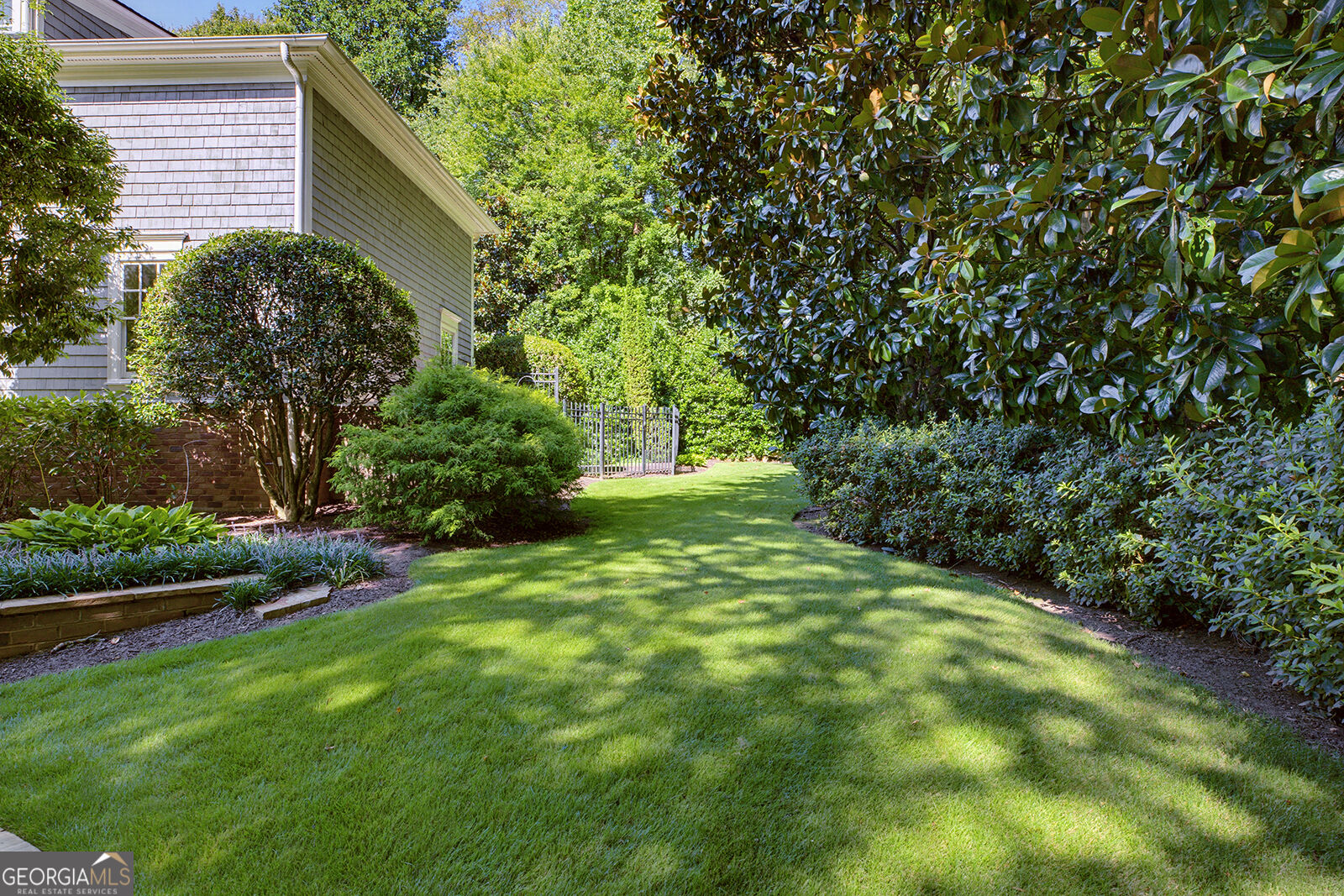 2000 Lancaster Square Property Photo 56