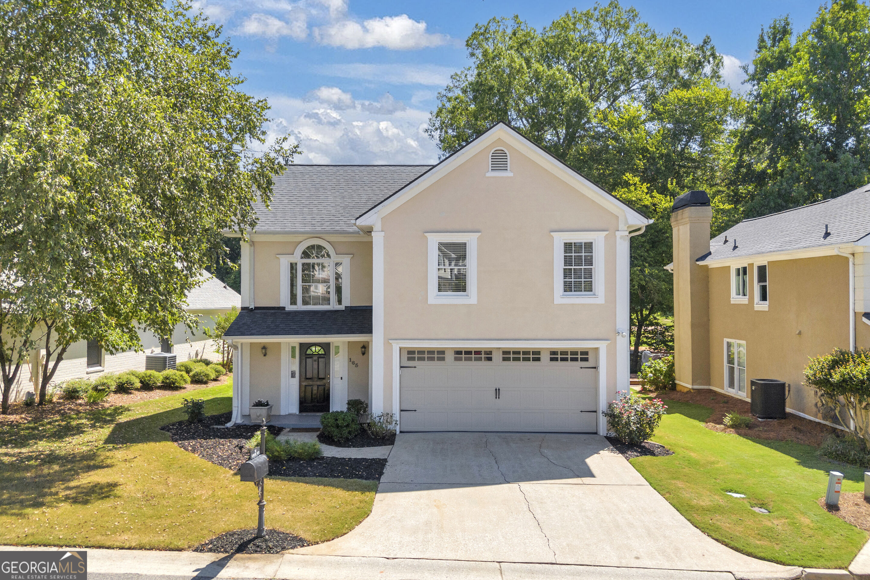 165 Cambridge Drive Property Photo 1