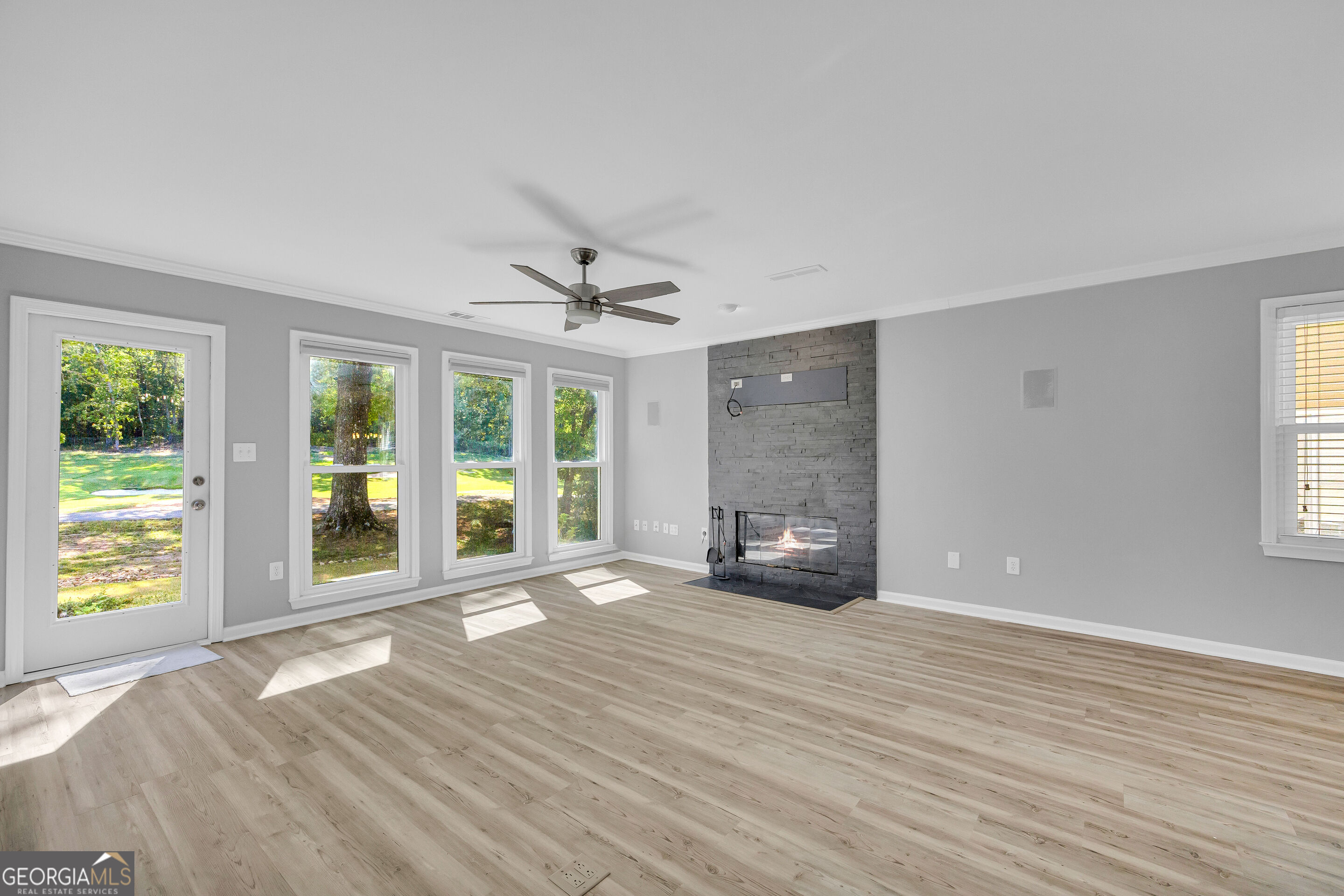 165 Cambridge Drive Property Photo 18