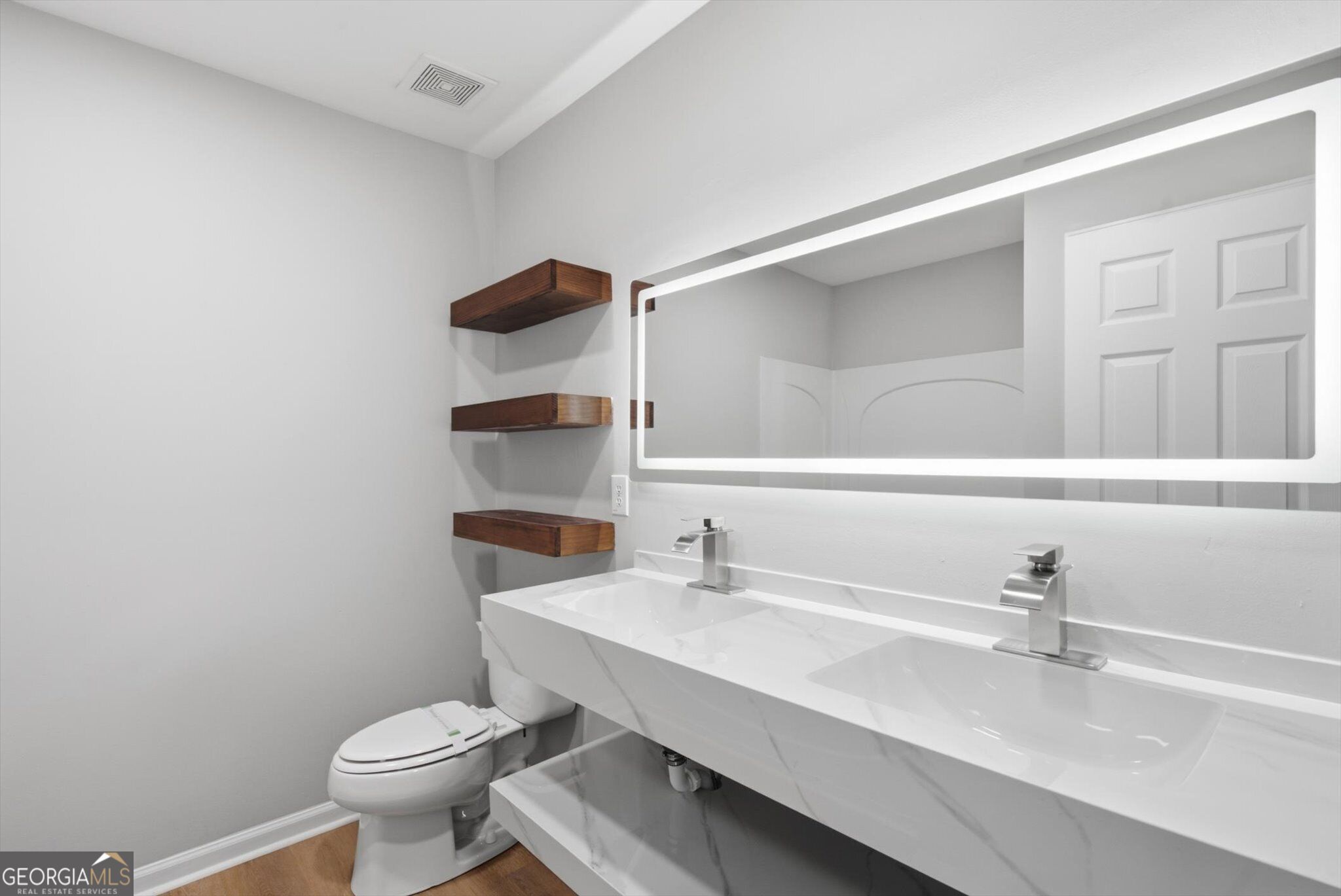 1203 Lanier Springs Drive Property Photo 23
