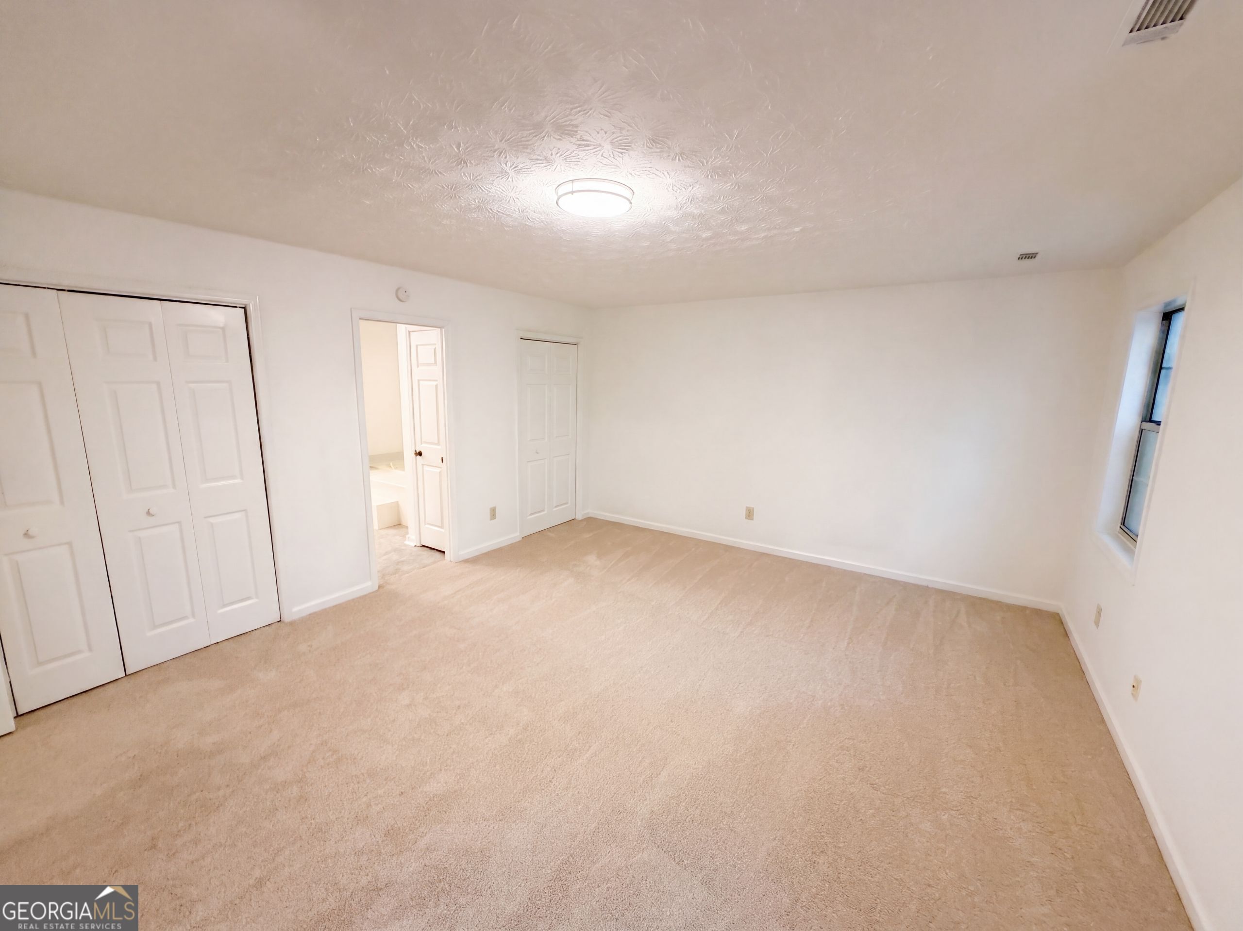 17 Dover Trail Property Photo 10