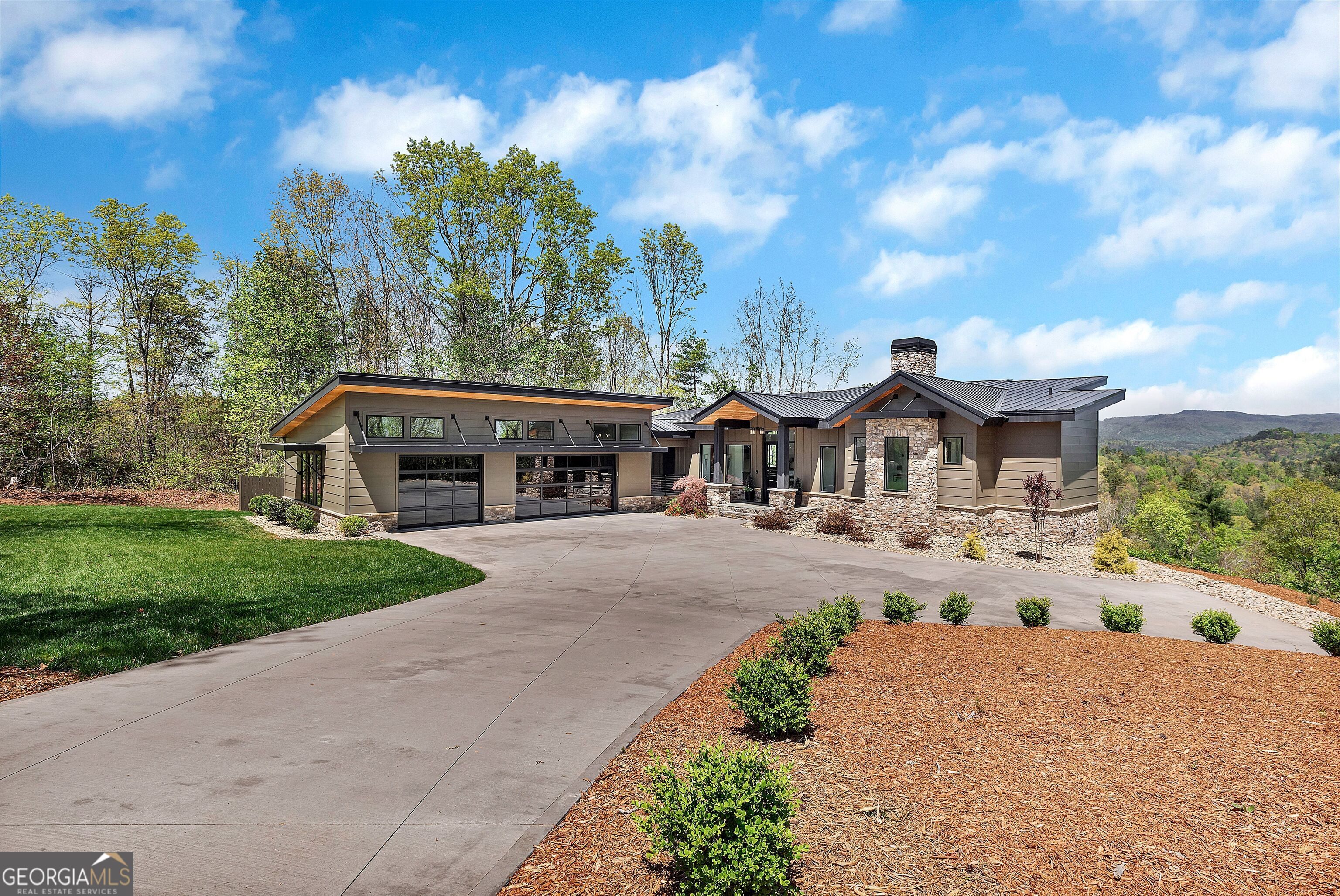 231 Keowee Turtlehead Road