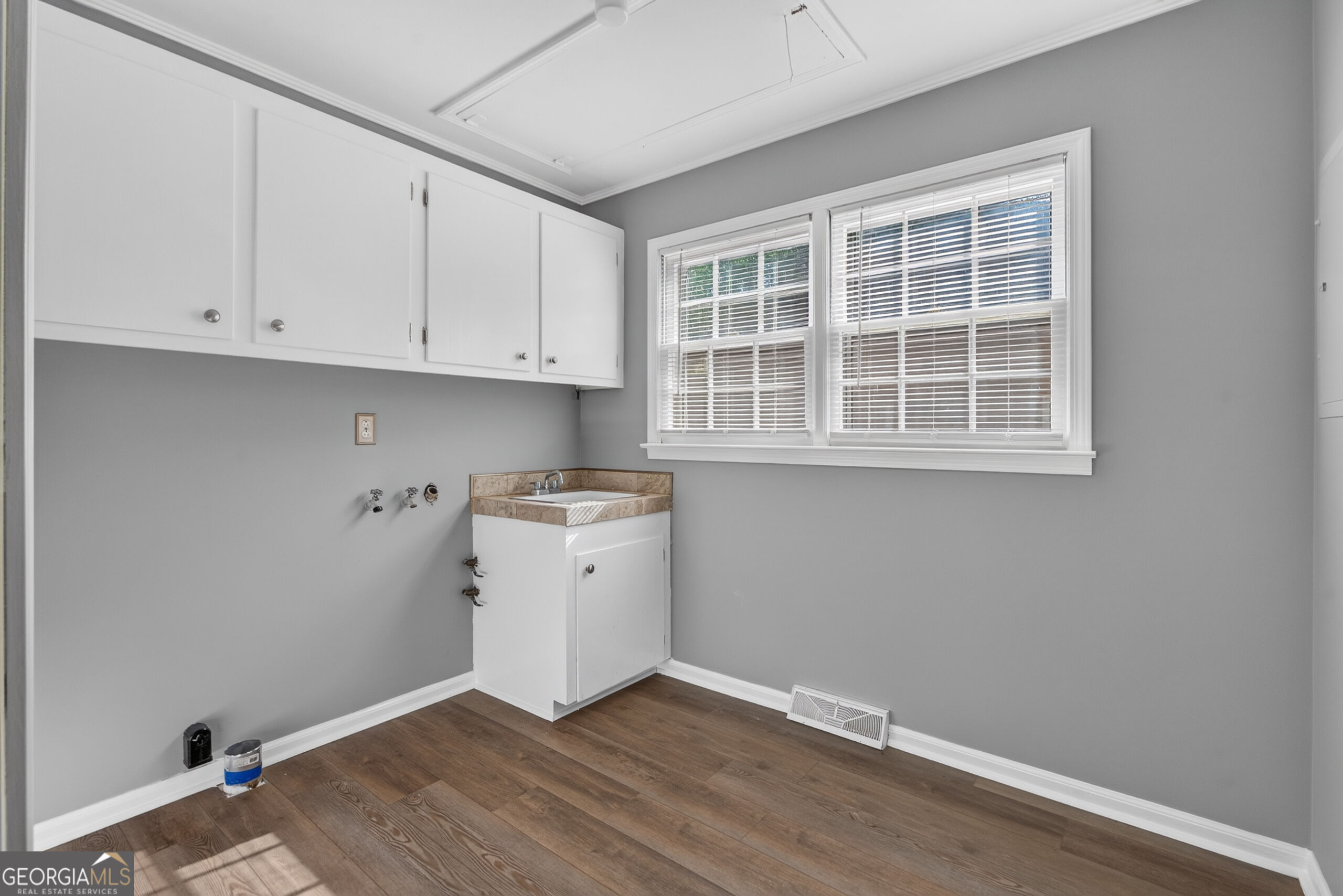 22 Riverview Road Se Property Photo 13