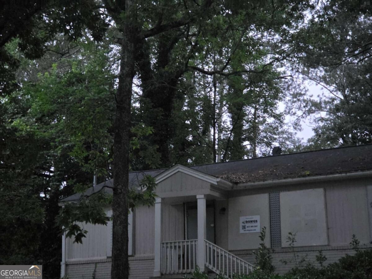1907 Oak Valley Road Property Photo 1
