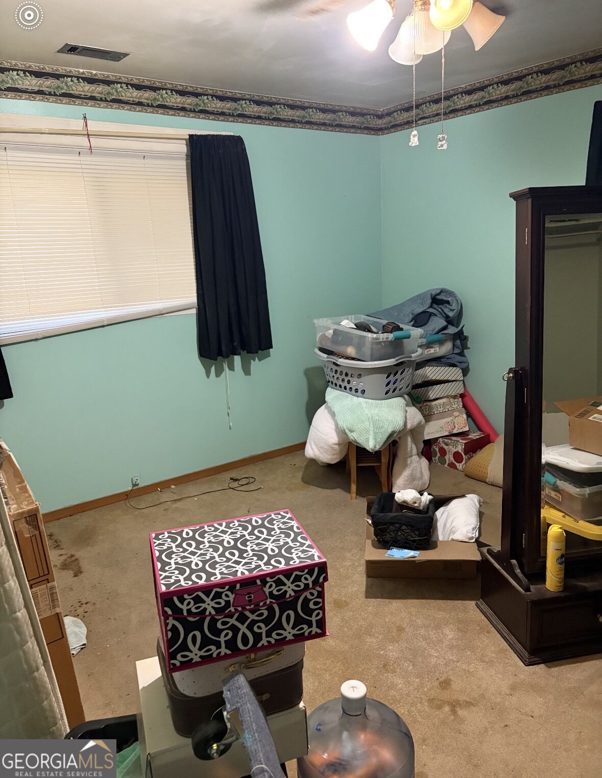 219 Robert E Lee Street Property Photo 5
