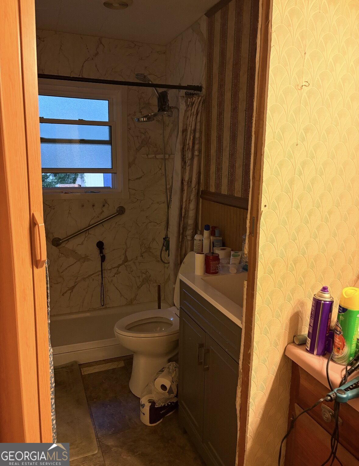 219 Robert E Lee Street Property Photo 6