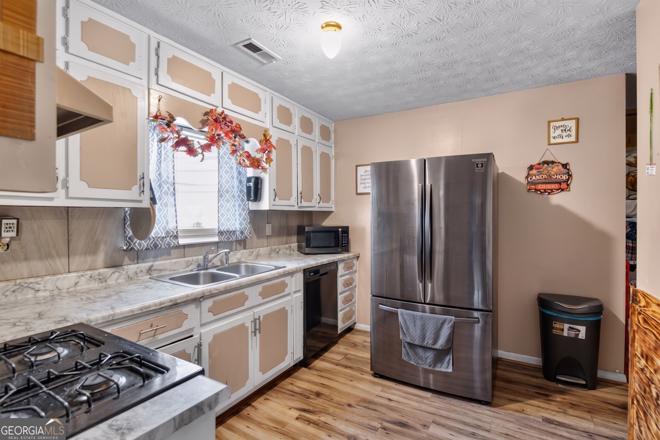 214 Walthall Road Property Photo 10