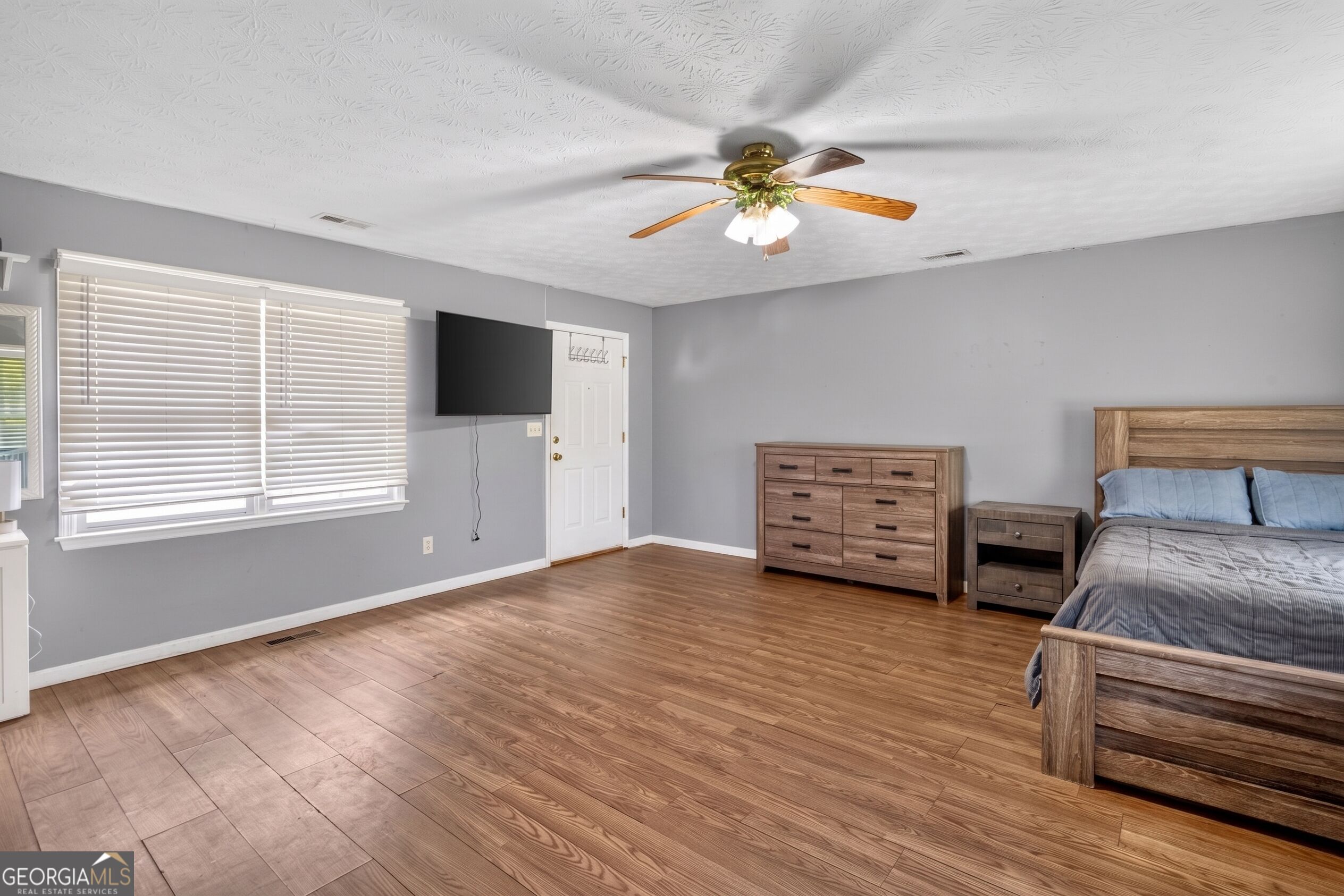 214 Walthall Road Property Photo 11