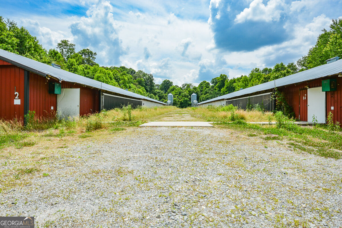 1010 Painter Road Property Photo 6