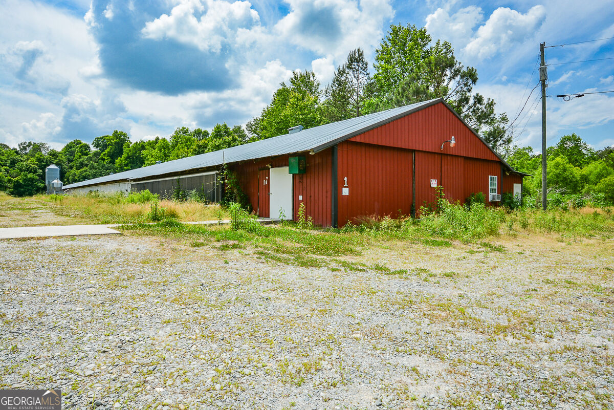 1010 Painter Road Property Photo 7