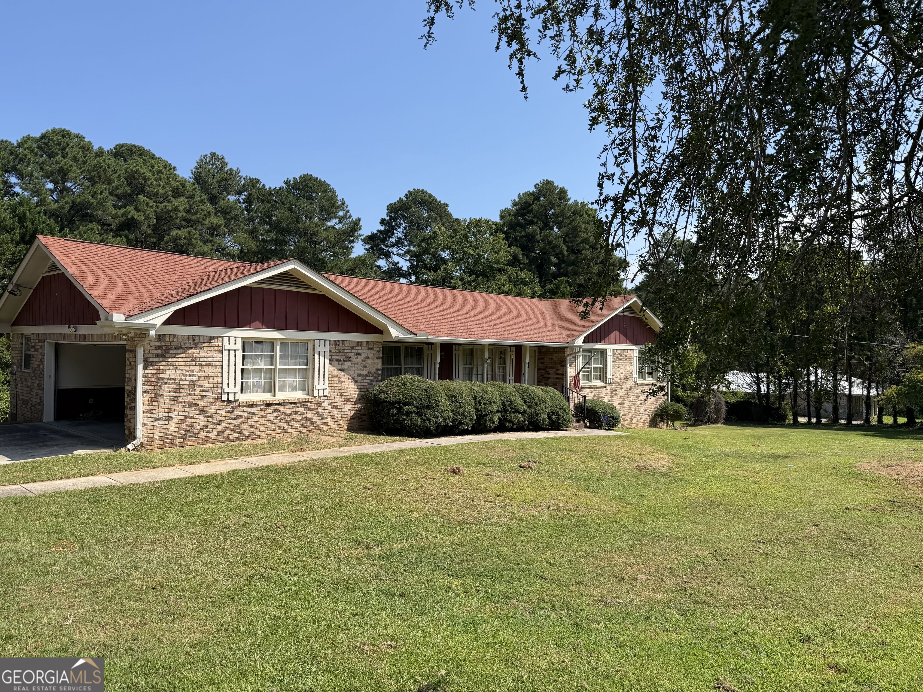 1373 Hill Drive Sw Property Photo 1