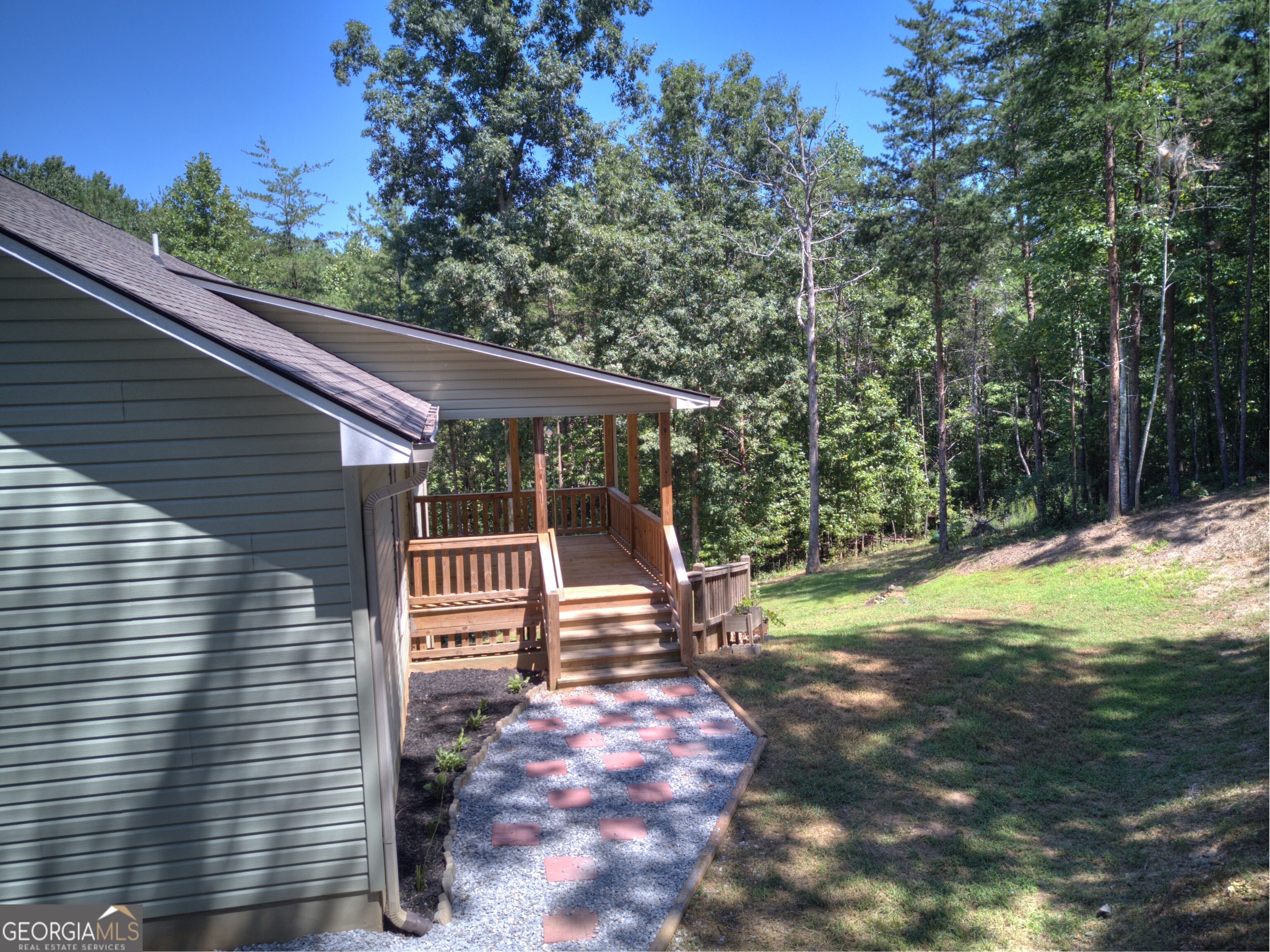 294 Rainbow Circle Property Photo 6
