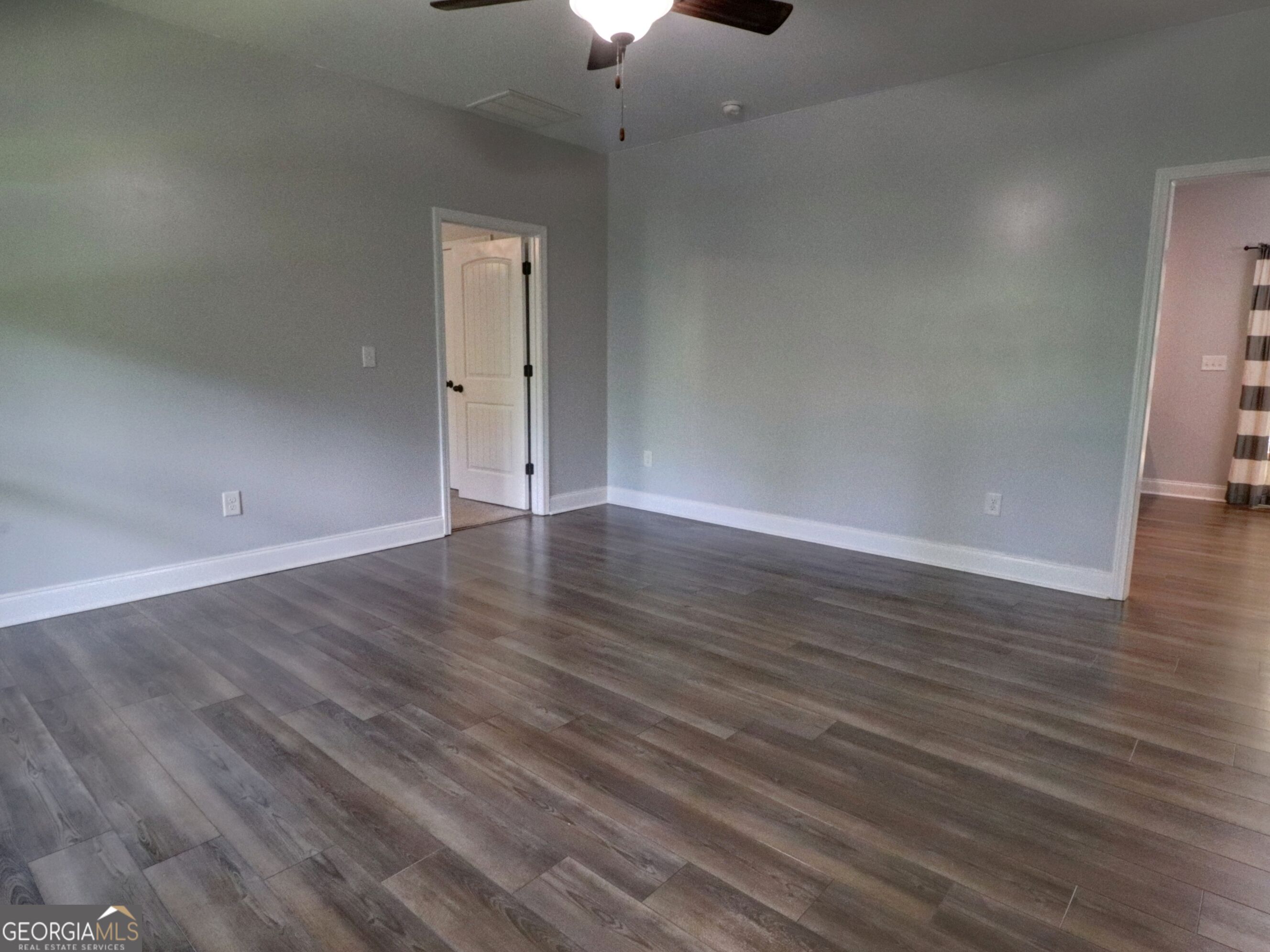 294 Rainbow Circle Property Photo 8