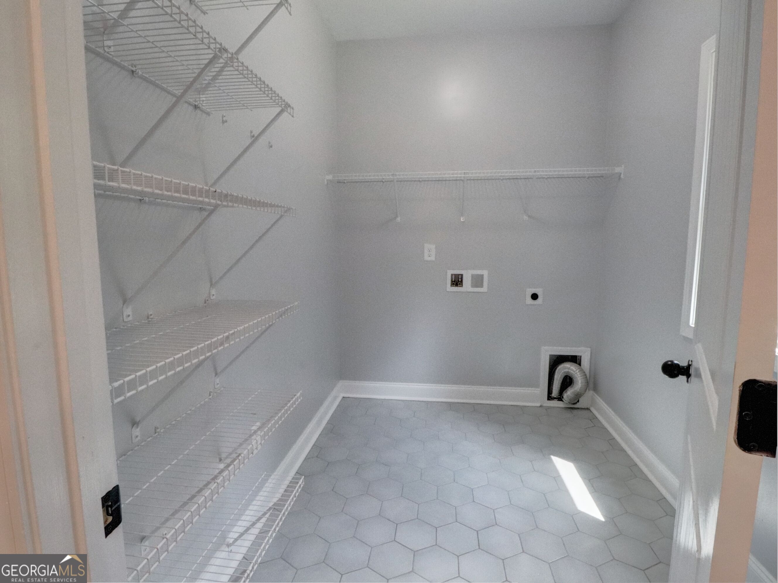 294 Rainbow Circle Property Photo 17