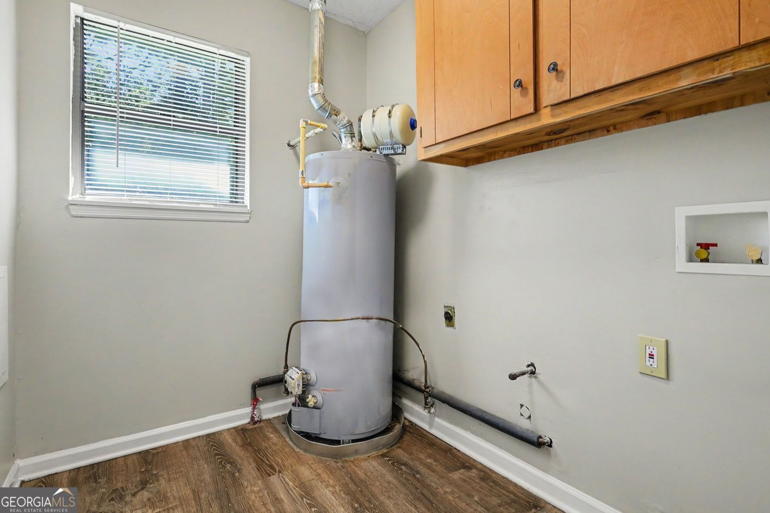 9042 Chestnut Lake Drive Property Photo 22