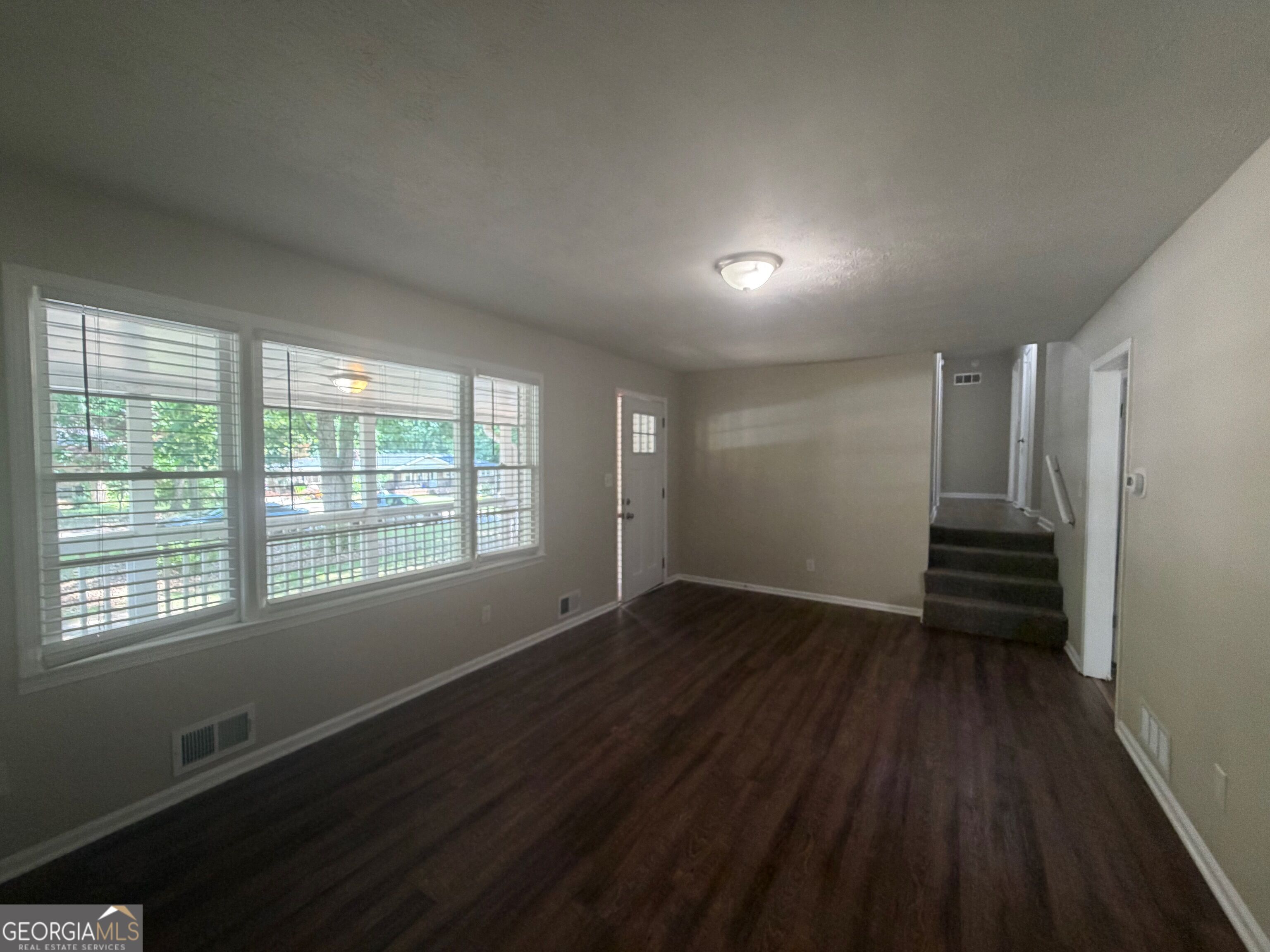3964 Summit Drive Property Photo 5