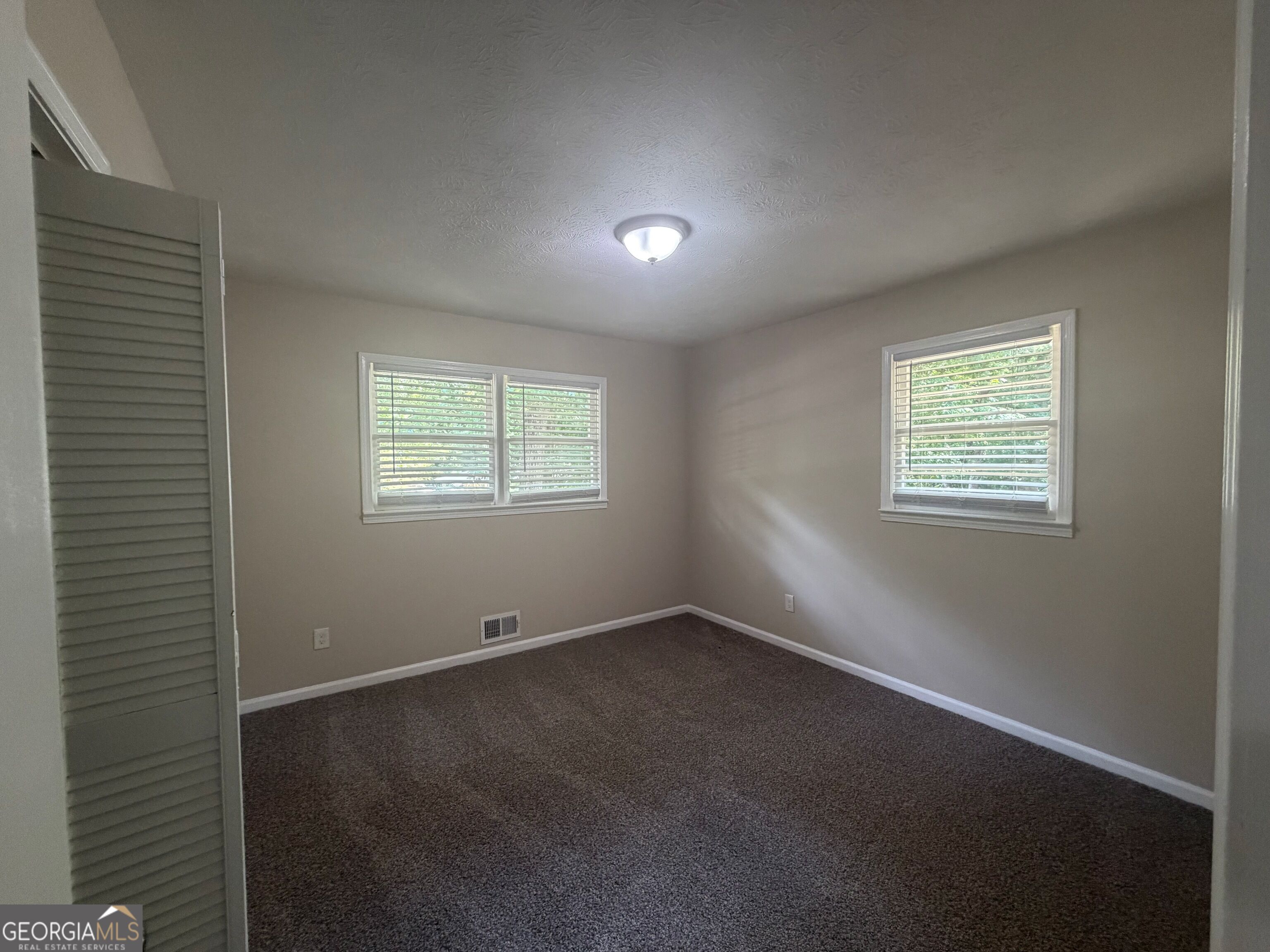 3964 Summit Drive Property Photo 8