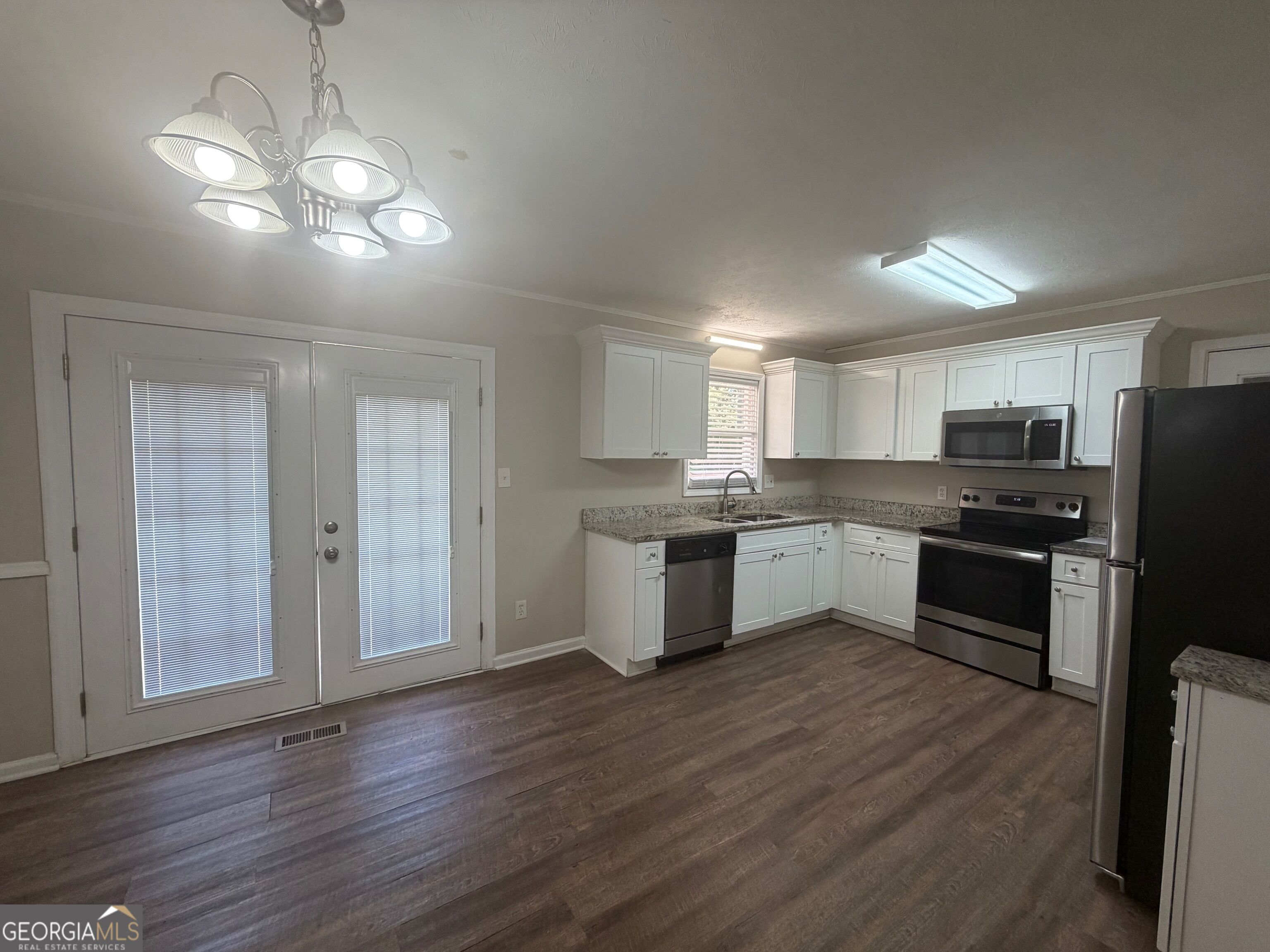 3964 Summit Drive Property Photo 11