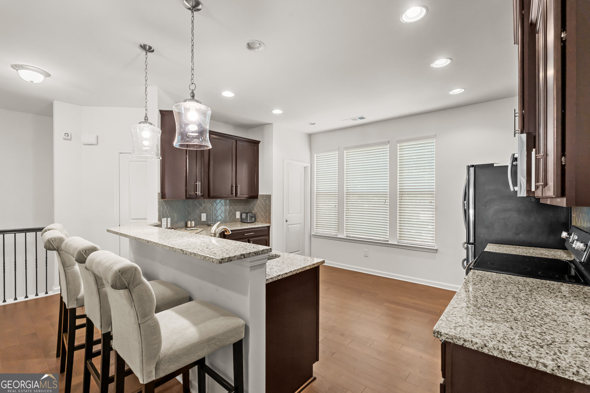4282 Morning View Property Photo 8