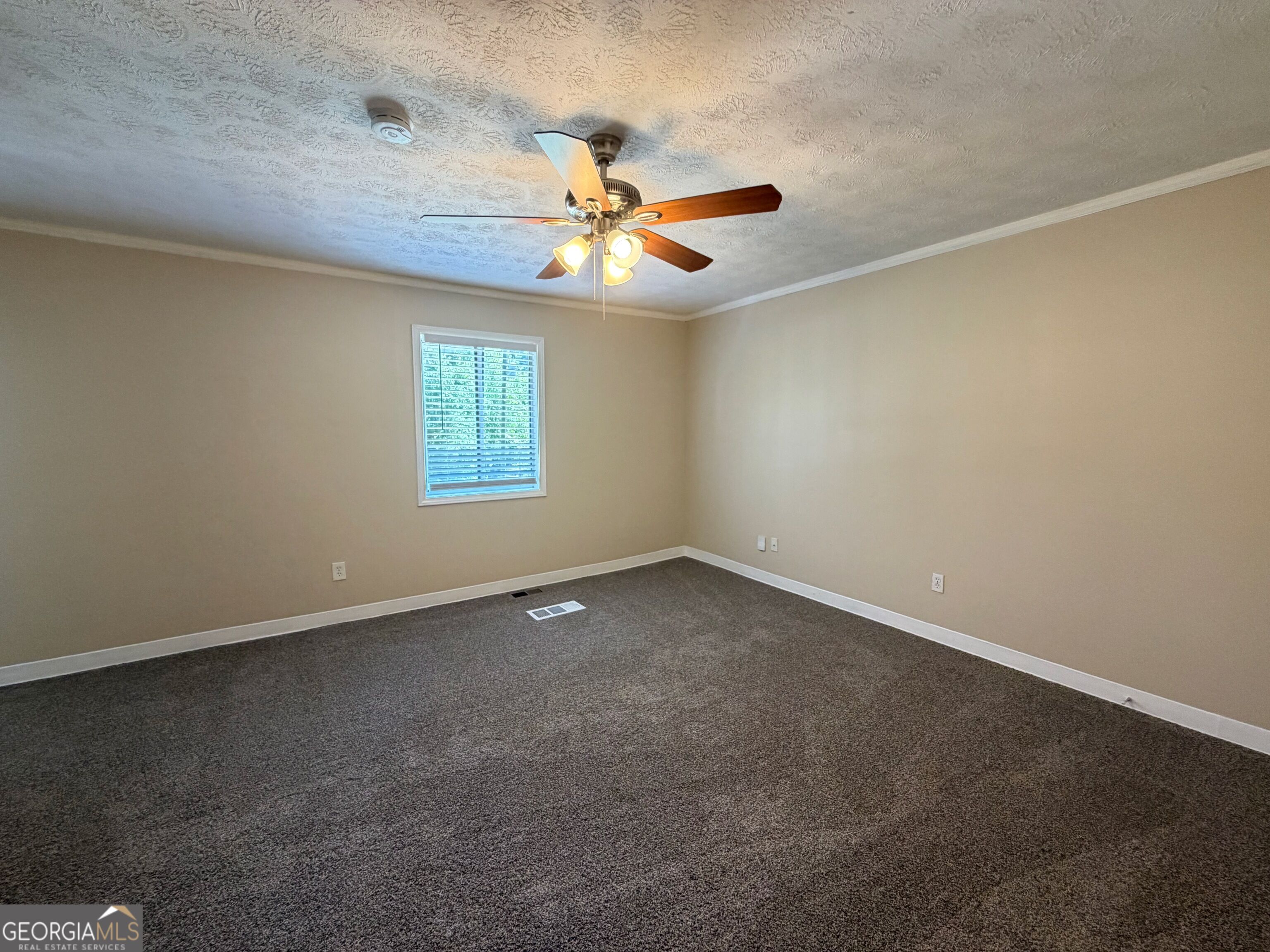4282 Clearview Drive Property Photo 3