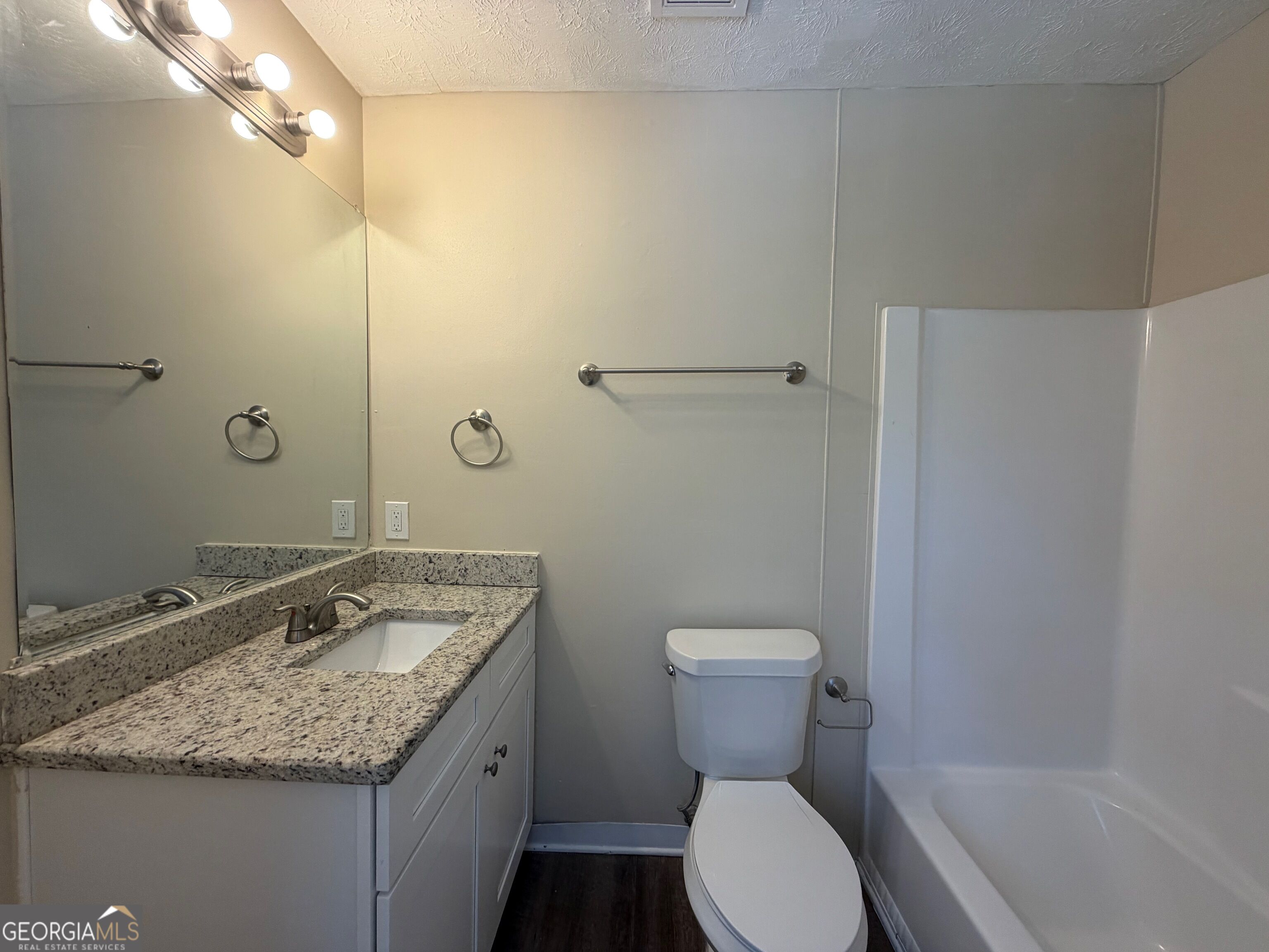 4282 Clearview Drive Property Photo 4