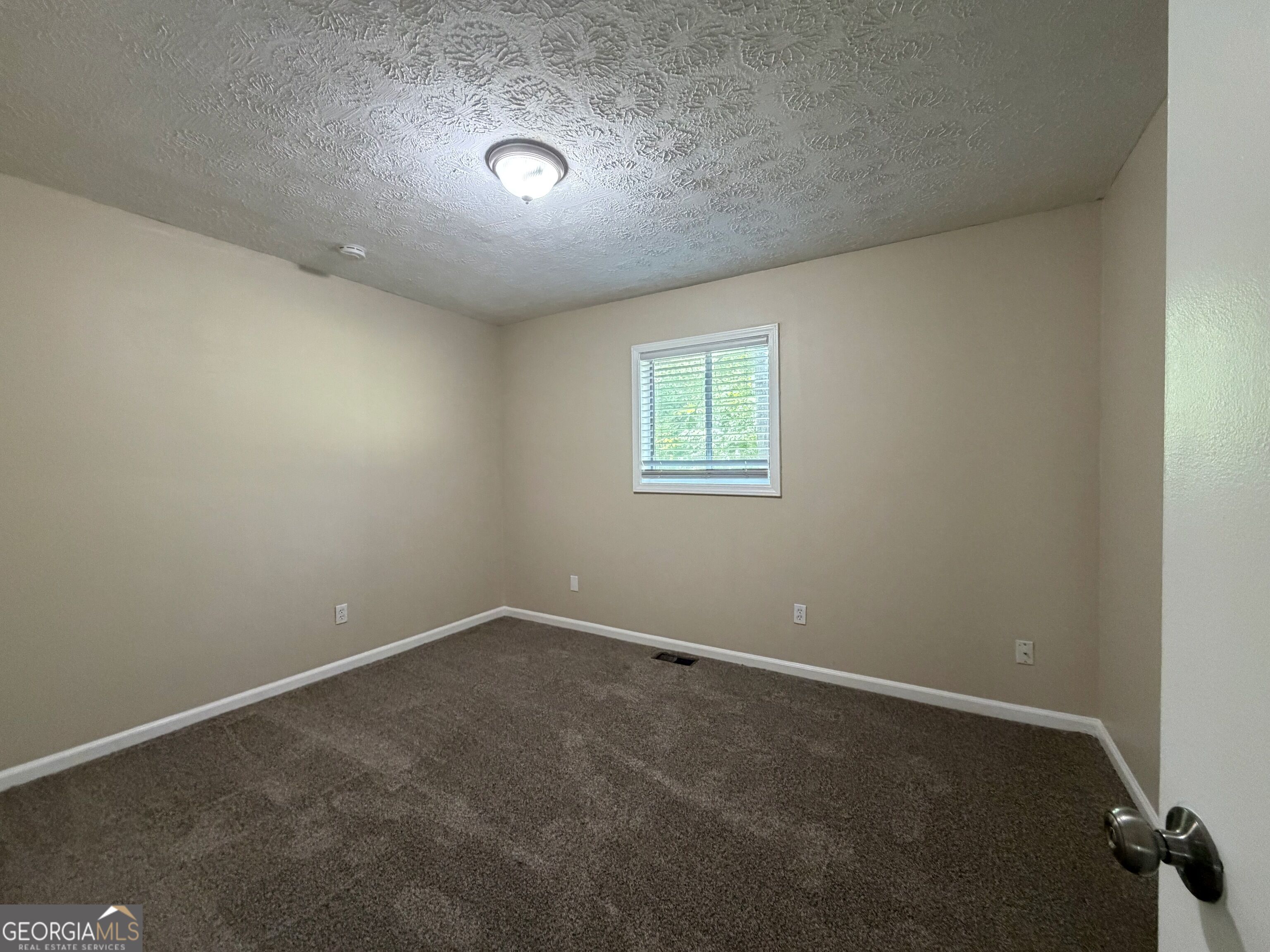 4282 Clearview Drive Property Photo 5