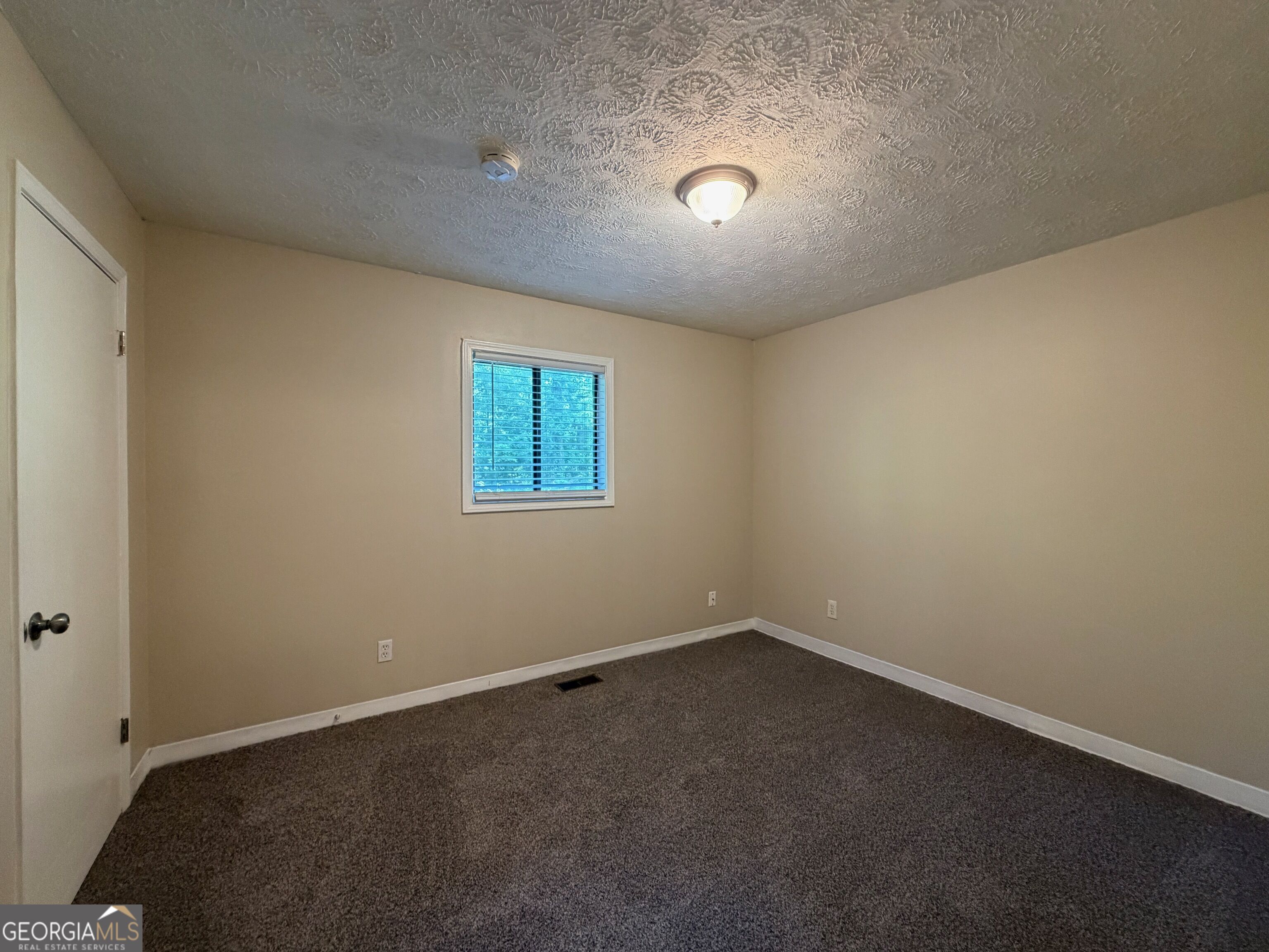 4282 Clearview Drive Property Photo 7