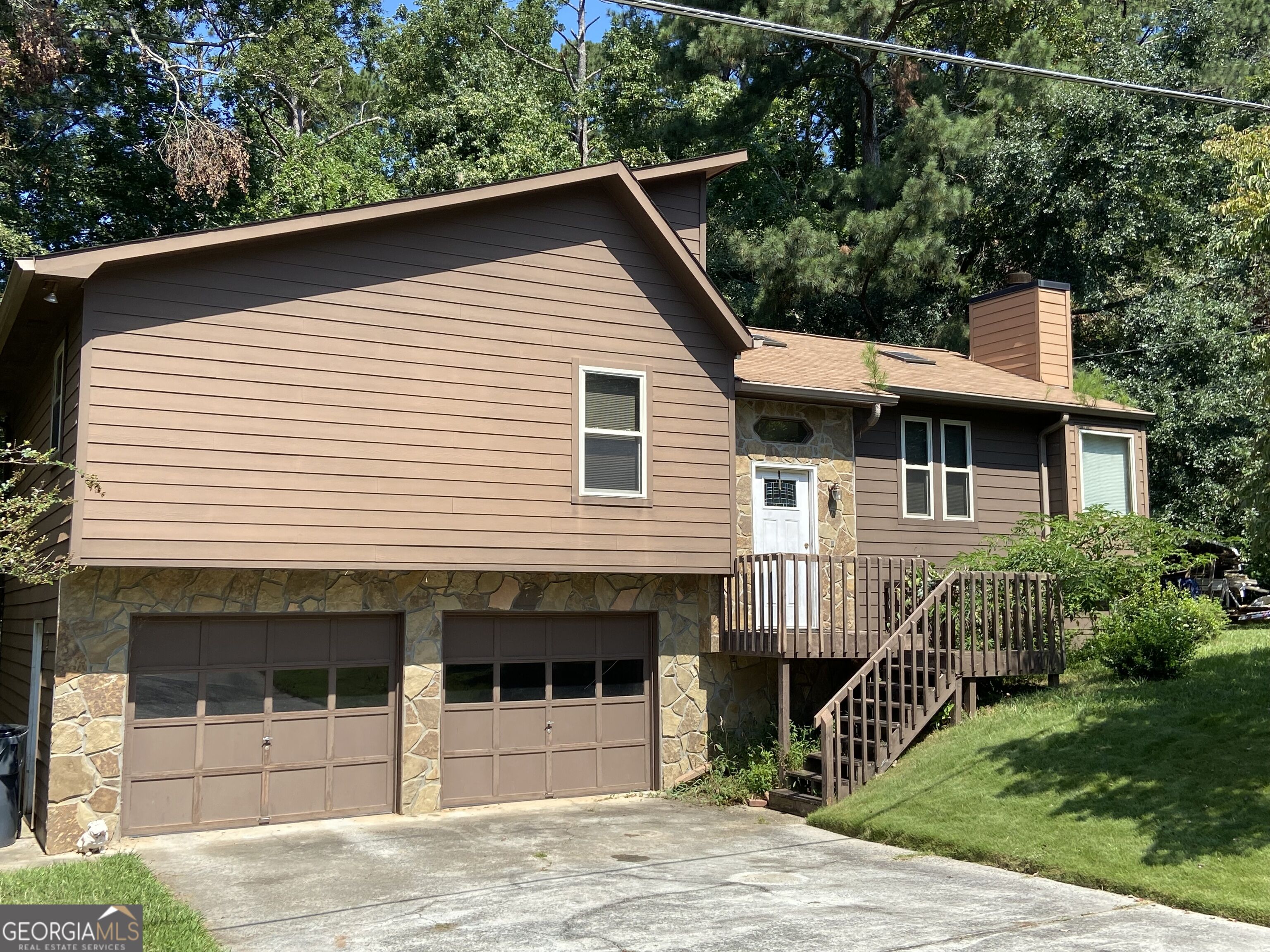 4911 Cowan Road Property Photo 1
